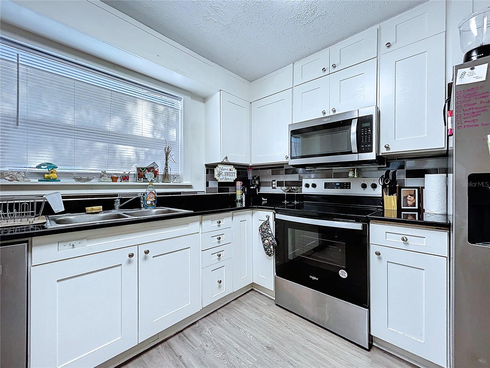 37250 FLORIDA AVE — photo 12