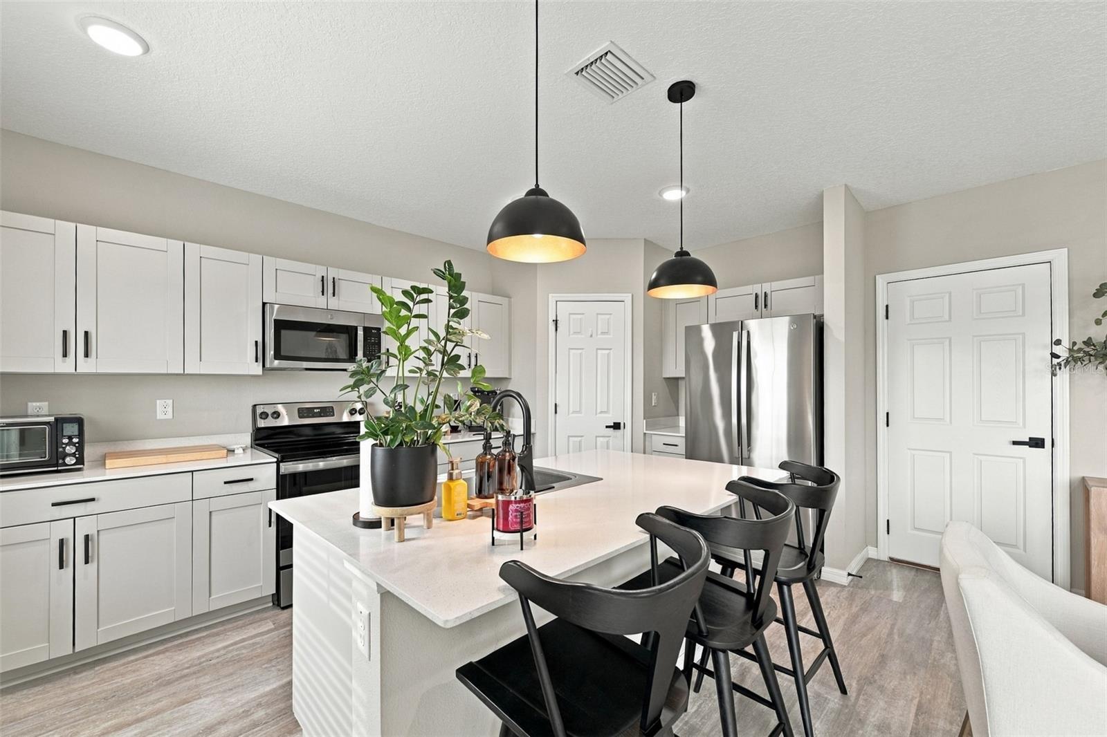 12665 TANNENCREST DR — photo 10