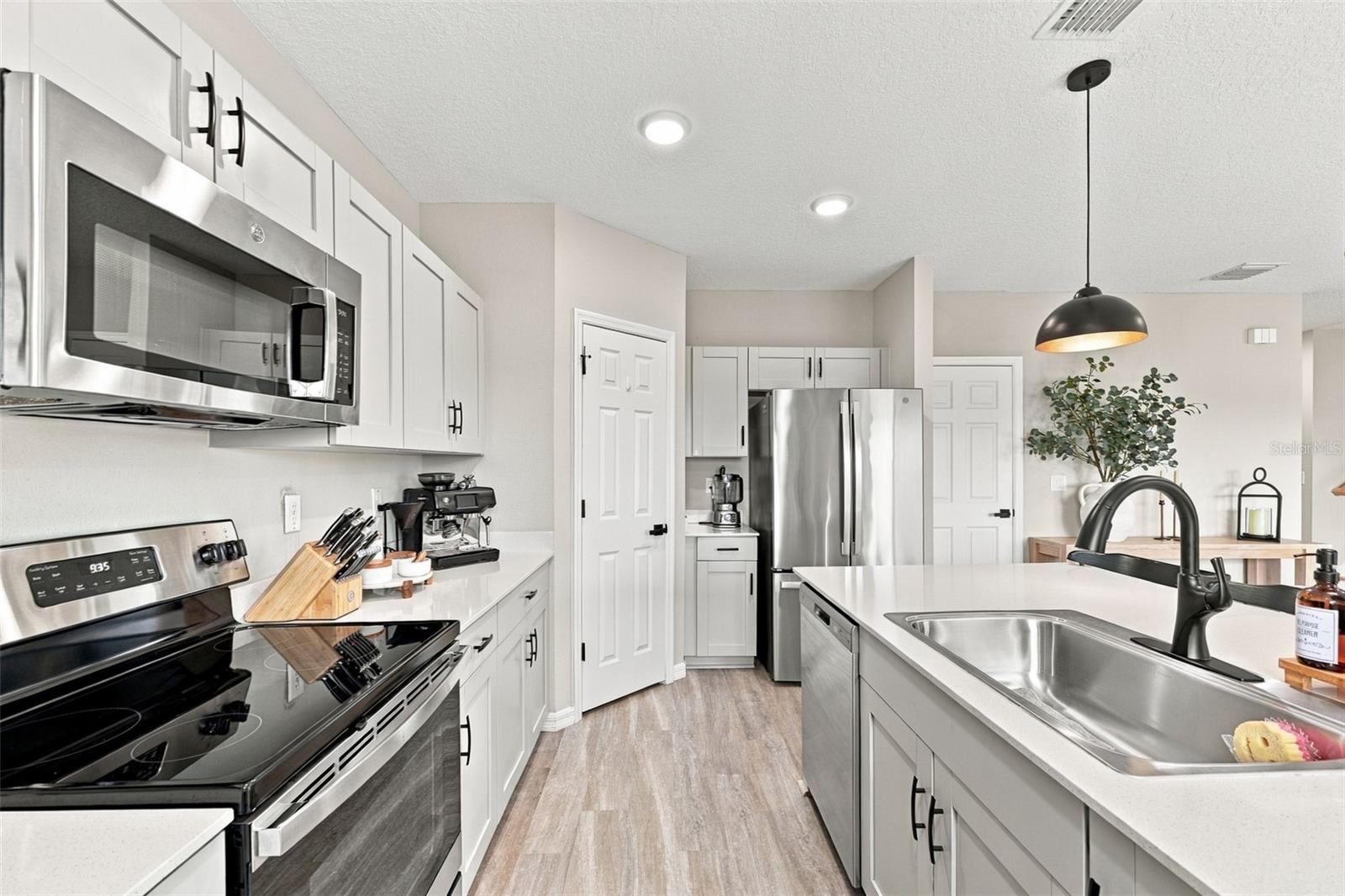 12665 TANNENCREST DR — photo 11