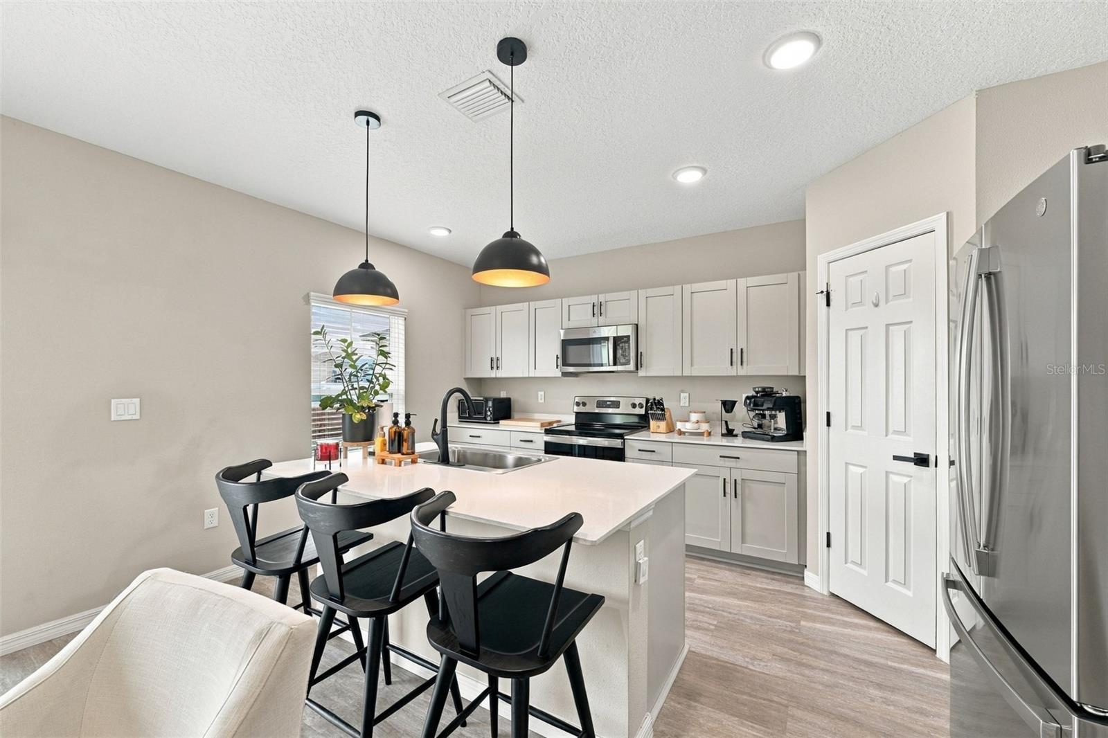 12665 TANNENCREST DR — photo 9