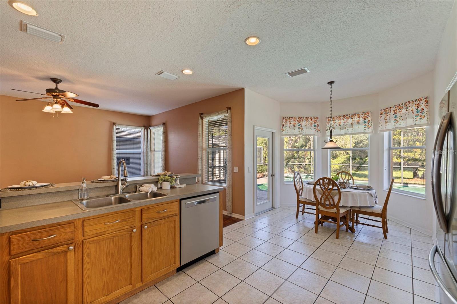 4758 WHISPERING WIND AVE — photo 16