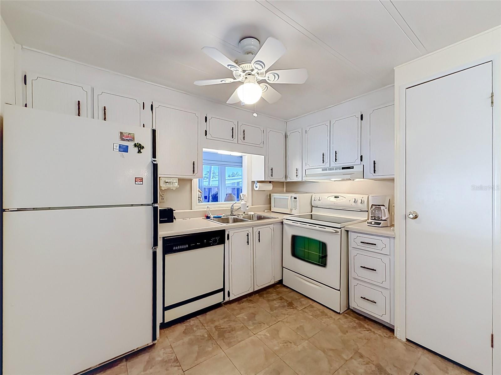 10494 GAZEBO DR #339 — photo 8