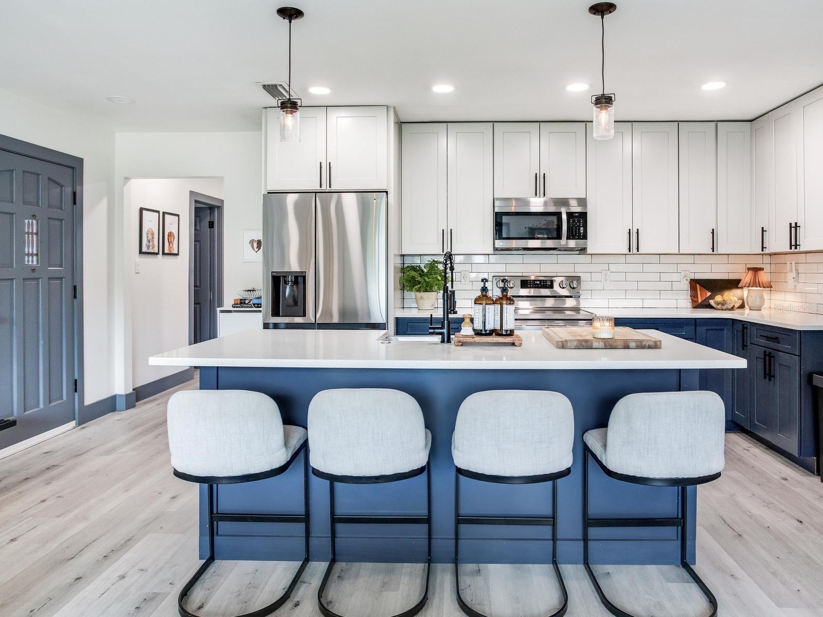 4609 W HAWTHORNE RD — photo 14