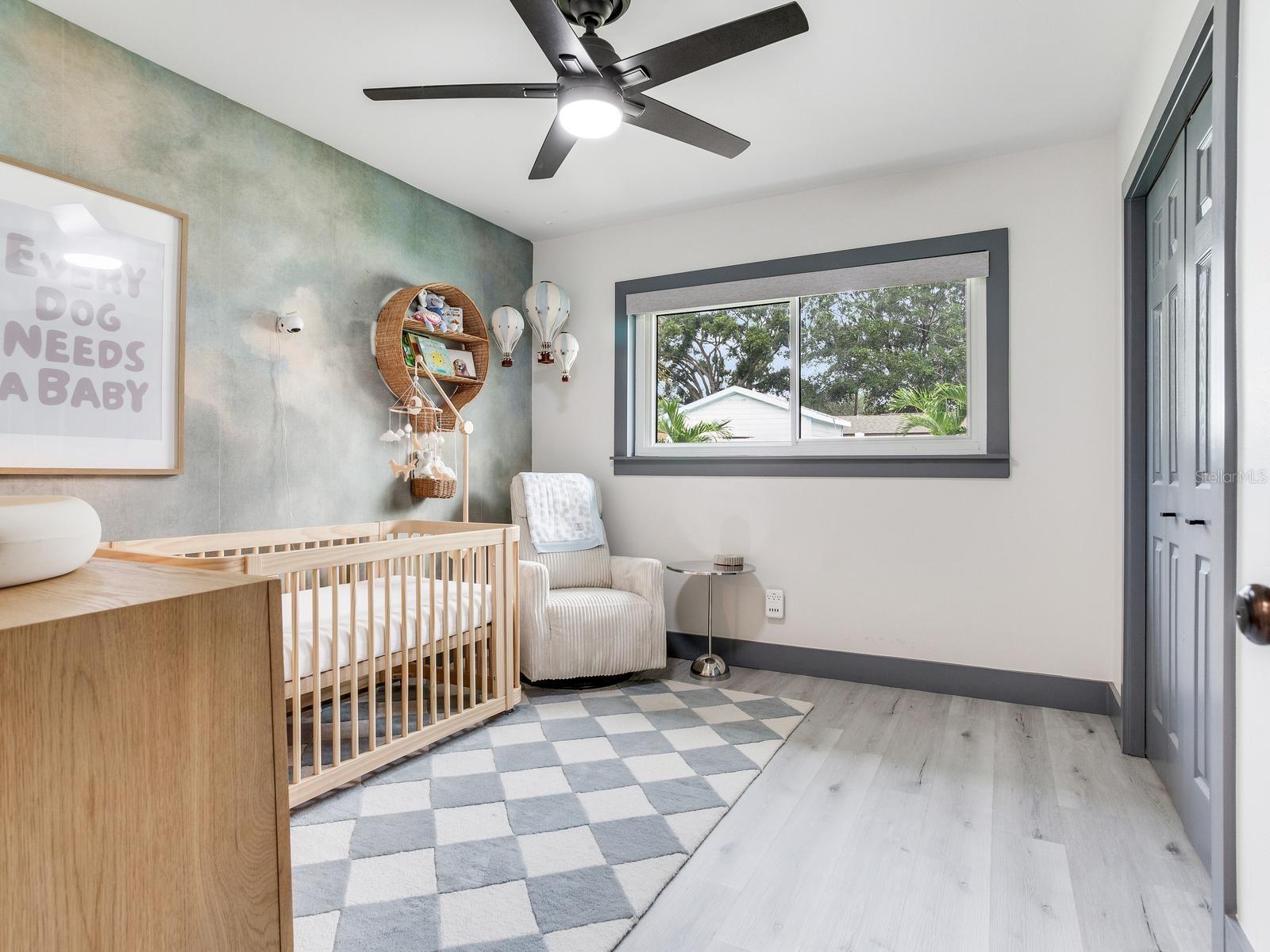 4609 W HAWTHORNE RD — photo 30