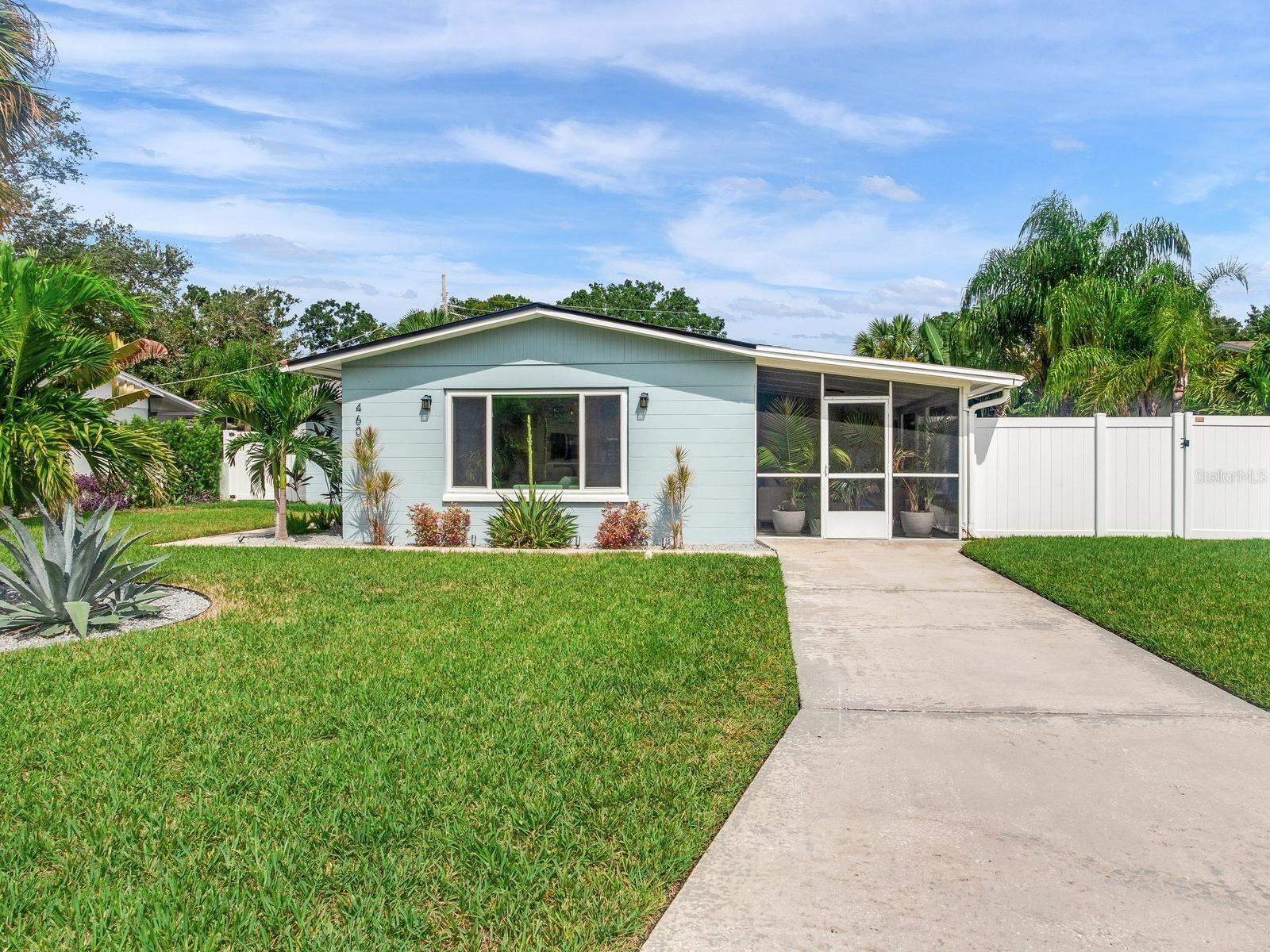 4609 W HAWTHORNE RD — photo 2