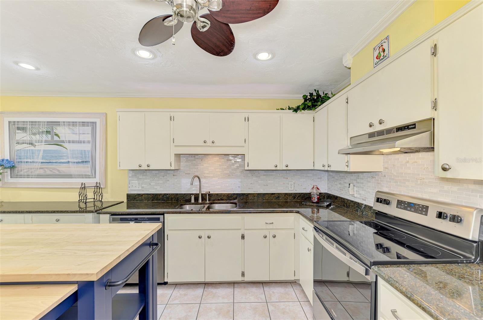32 PEBBLE ROCK DR — photo 23