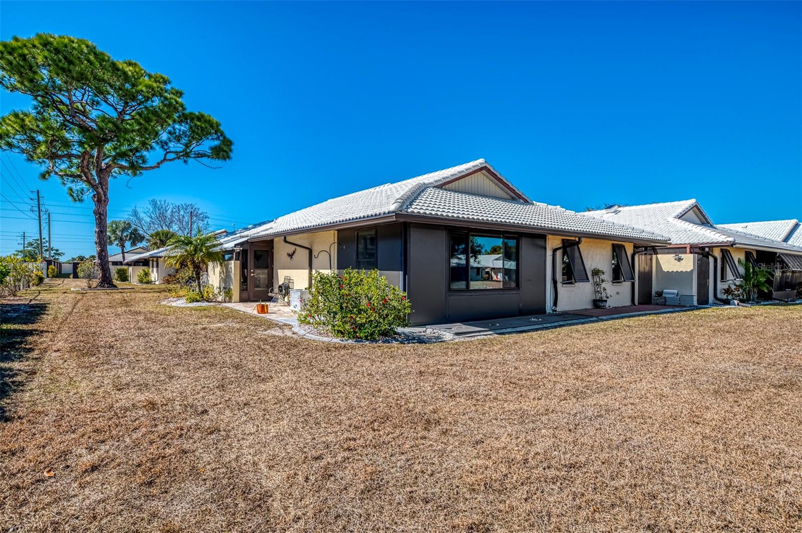 32 PEBBLE ROCK DR — photo 41