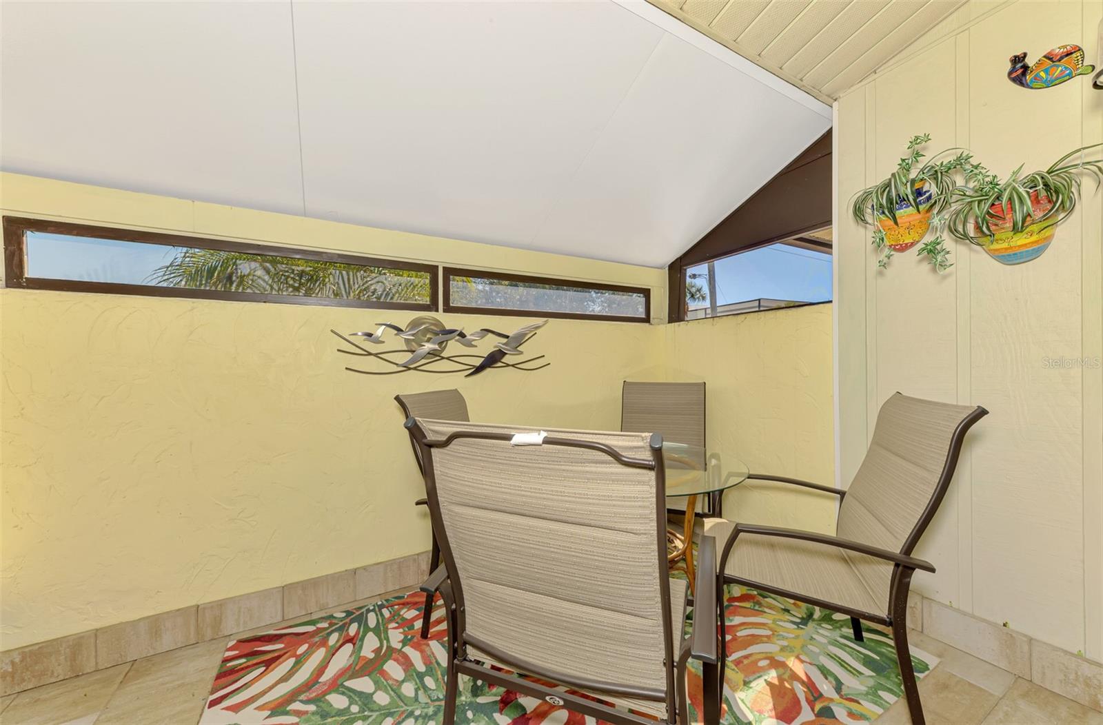 32 PEBBLE ROCK DR — photo 35