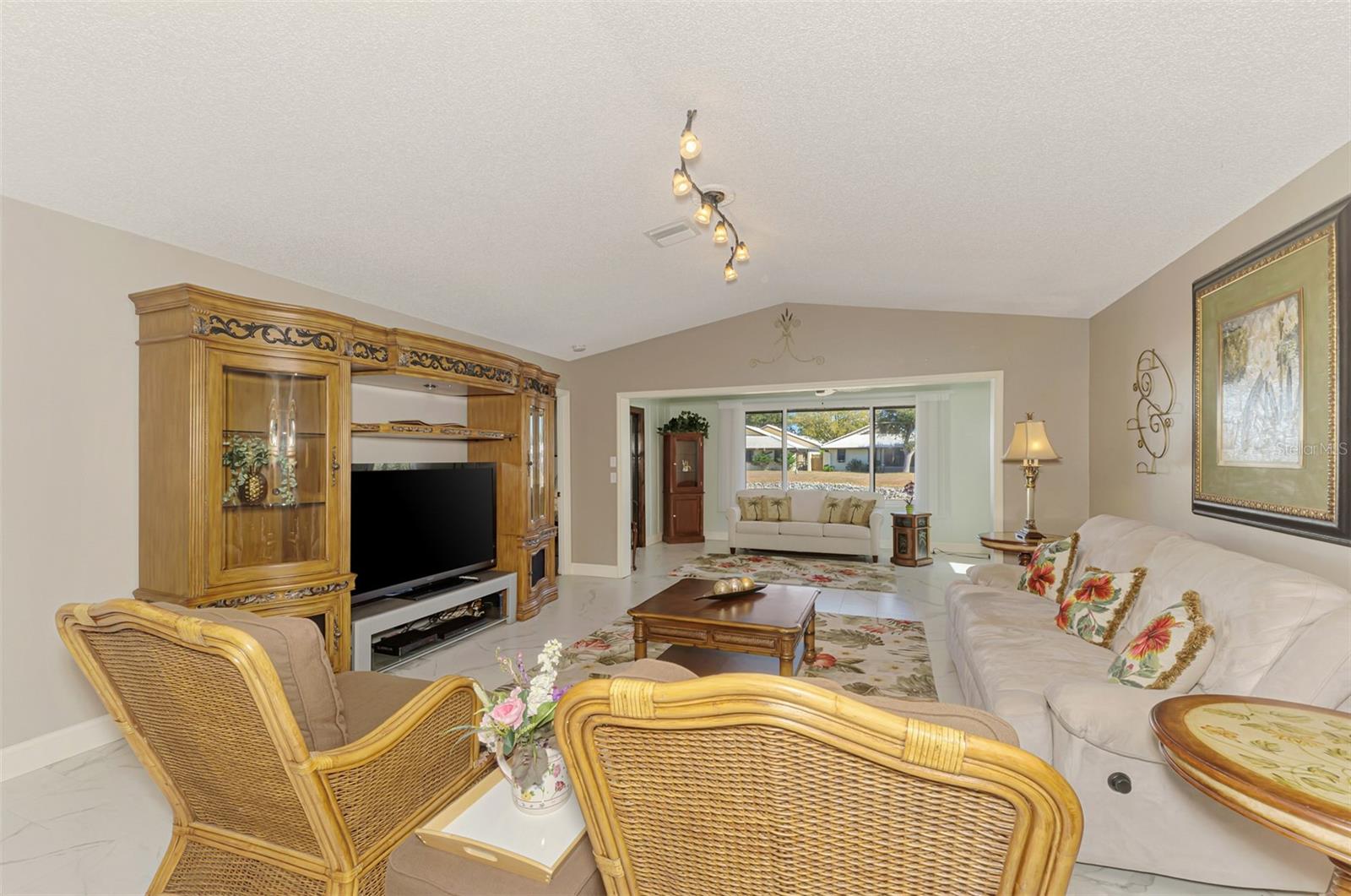 32 PEBBLE ROCK DR — photo 10