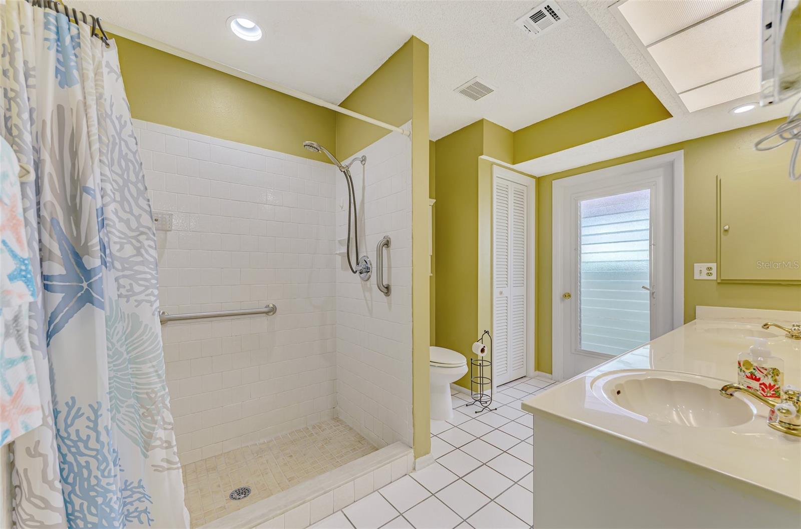32 PEBBLE ROCK DR — photo 27