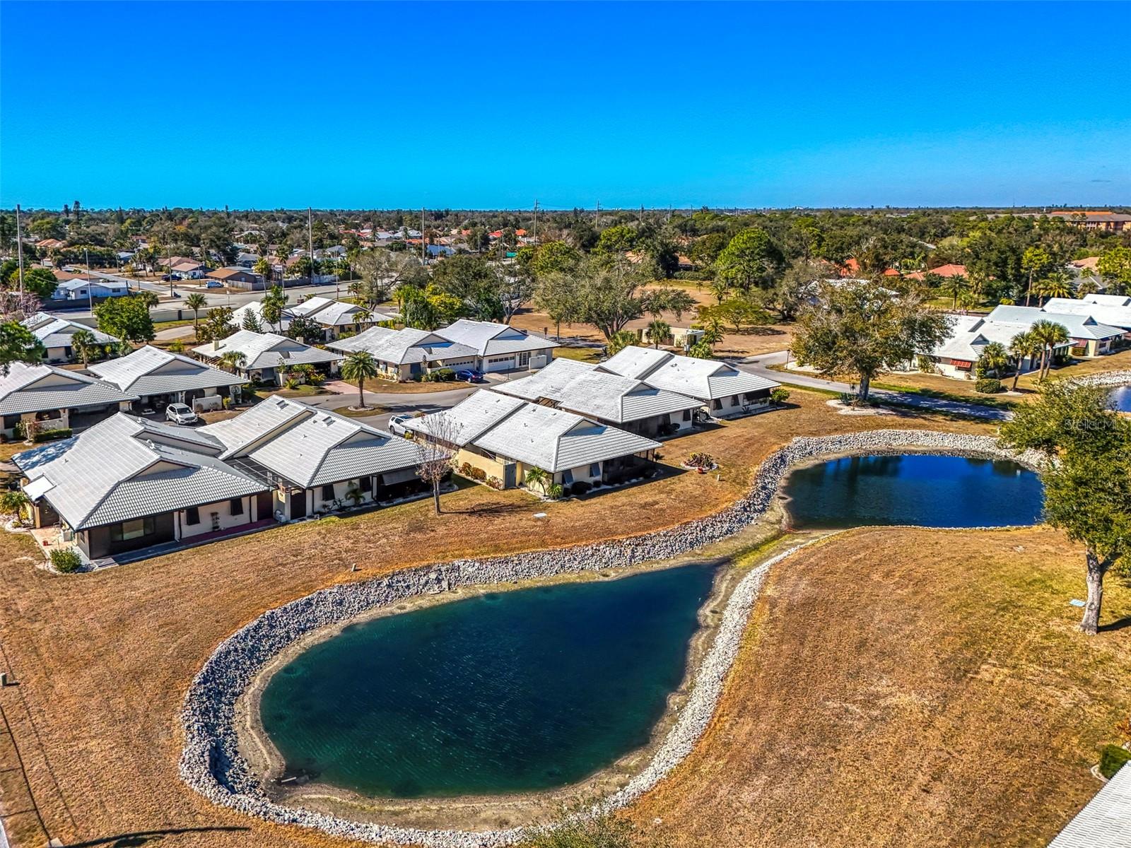 32 PEBBLE ROCK DR — photo 43