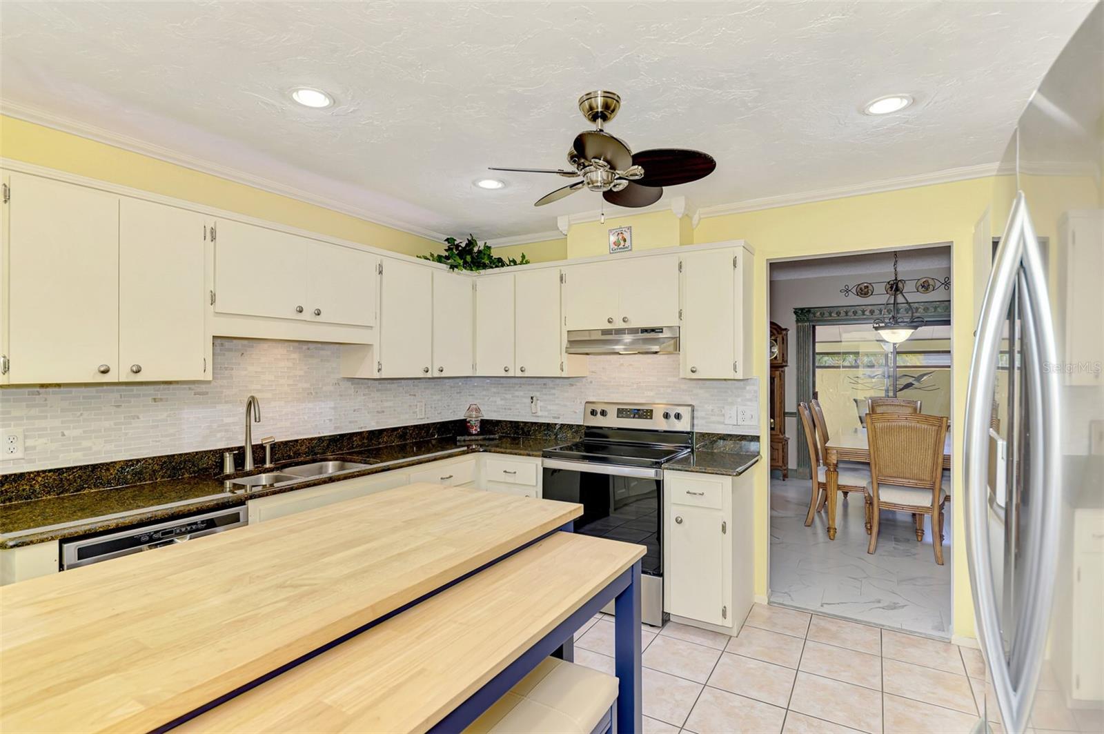 32 PEBBLE ROCK DR — photo 22