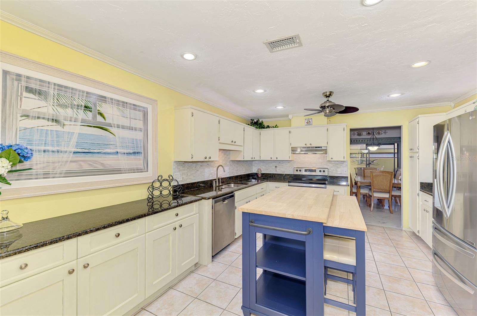 32 PEBBLE ROCK DR — photo 21
