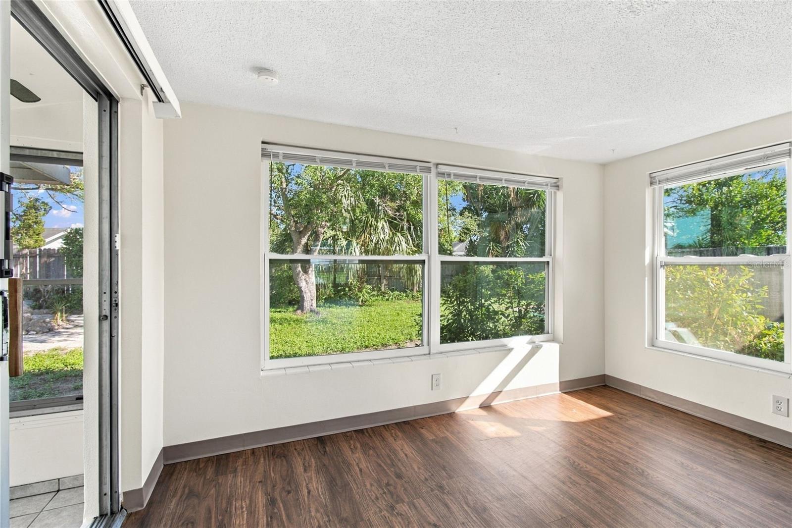 7917 MIMOSA DR — photo 16