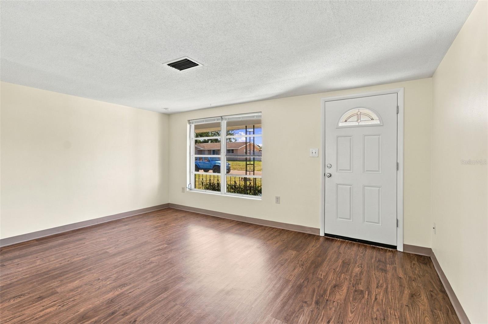 7917 MIMOSA DR — photo 9
