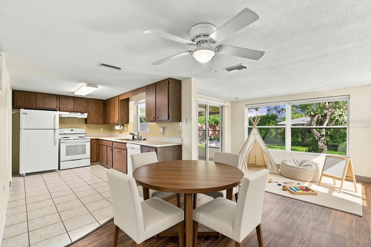7917 MIMOSA DR — photo 14