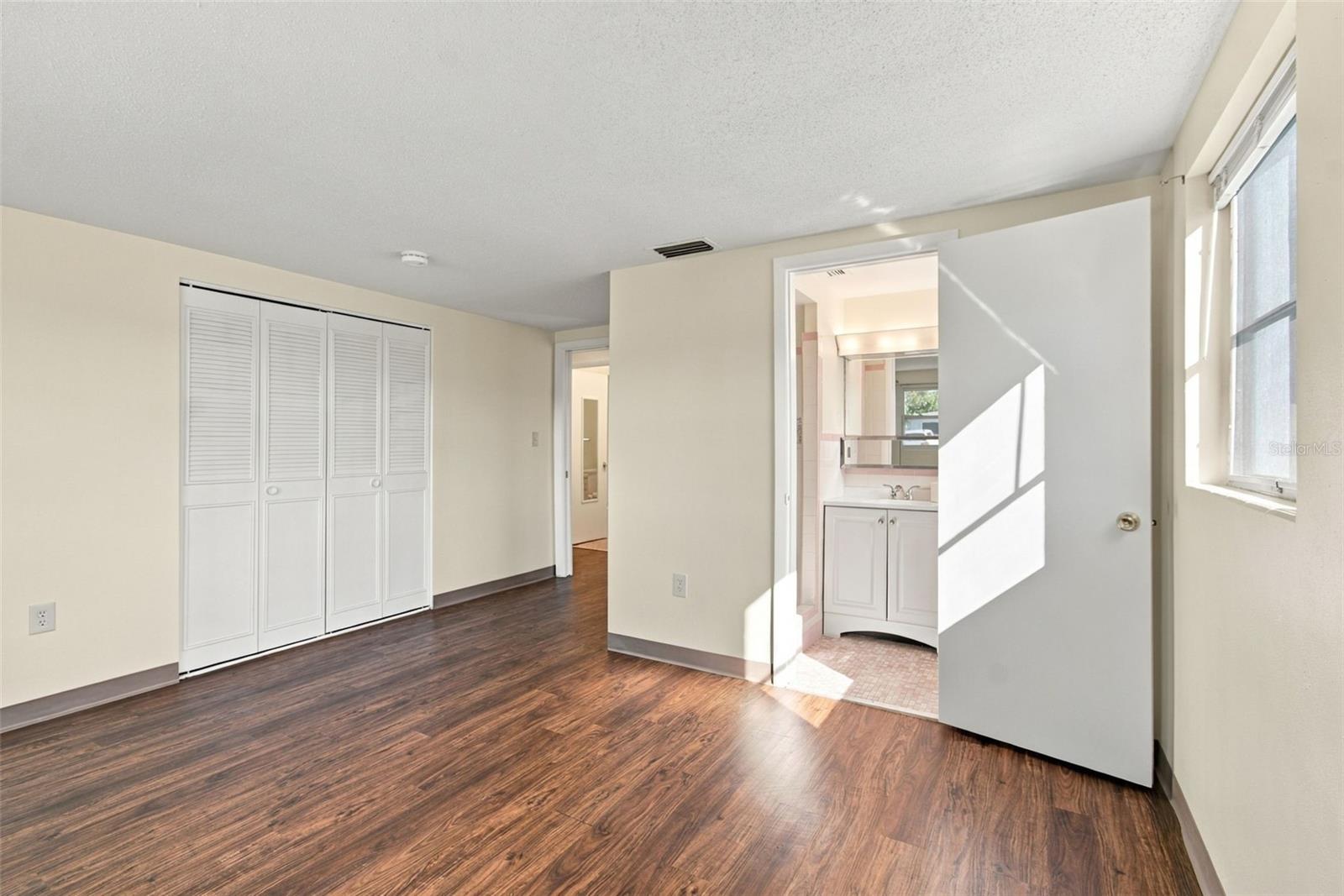 7917 MIMOSA DR — photo 34