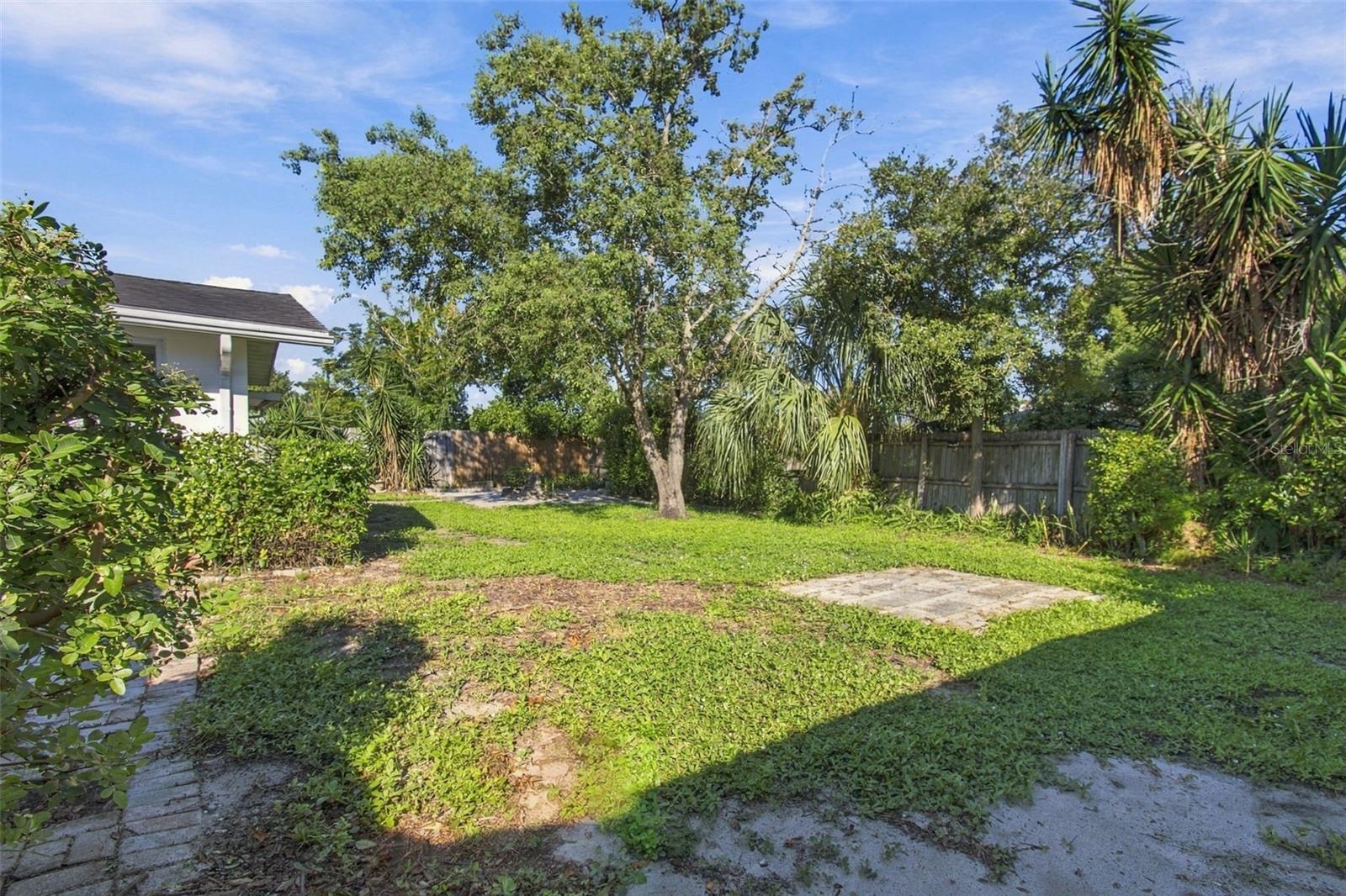 7917 MIMOSA DR — photo 51