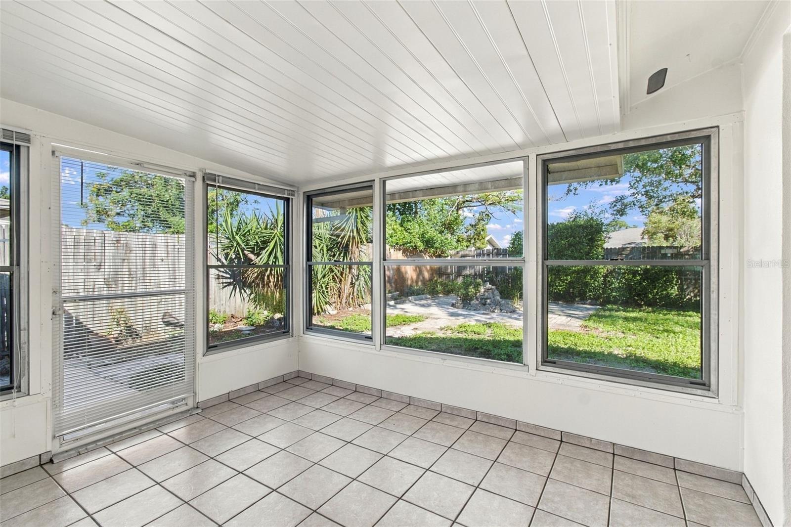 7917 MIMOSA DR — photo 43