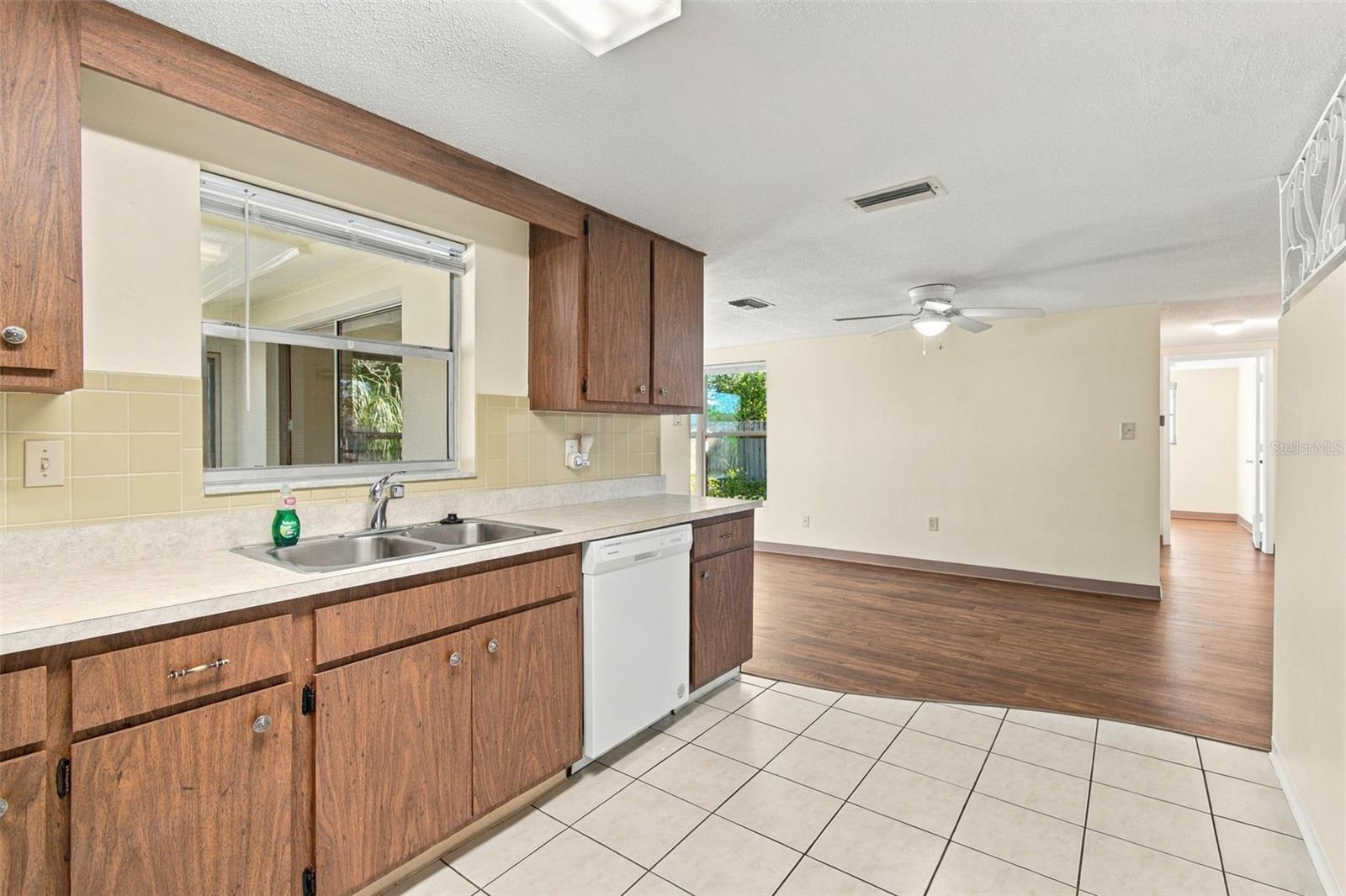 7917 MIMOSA DR — photo 21