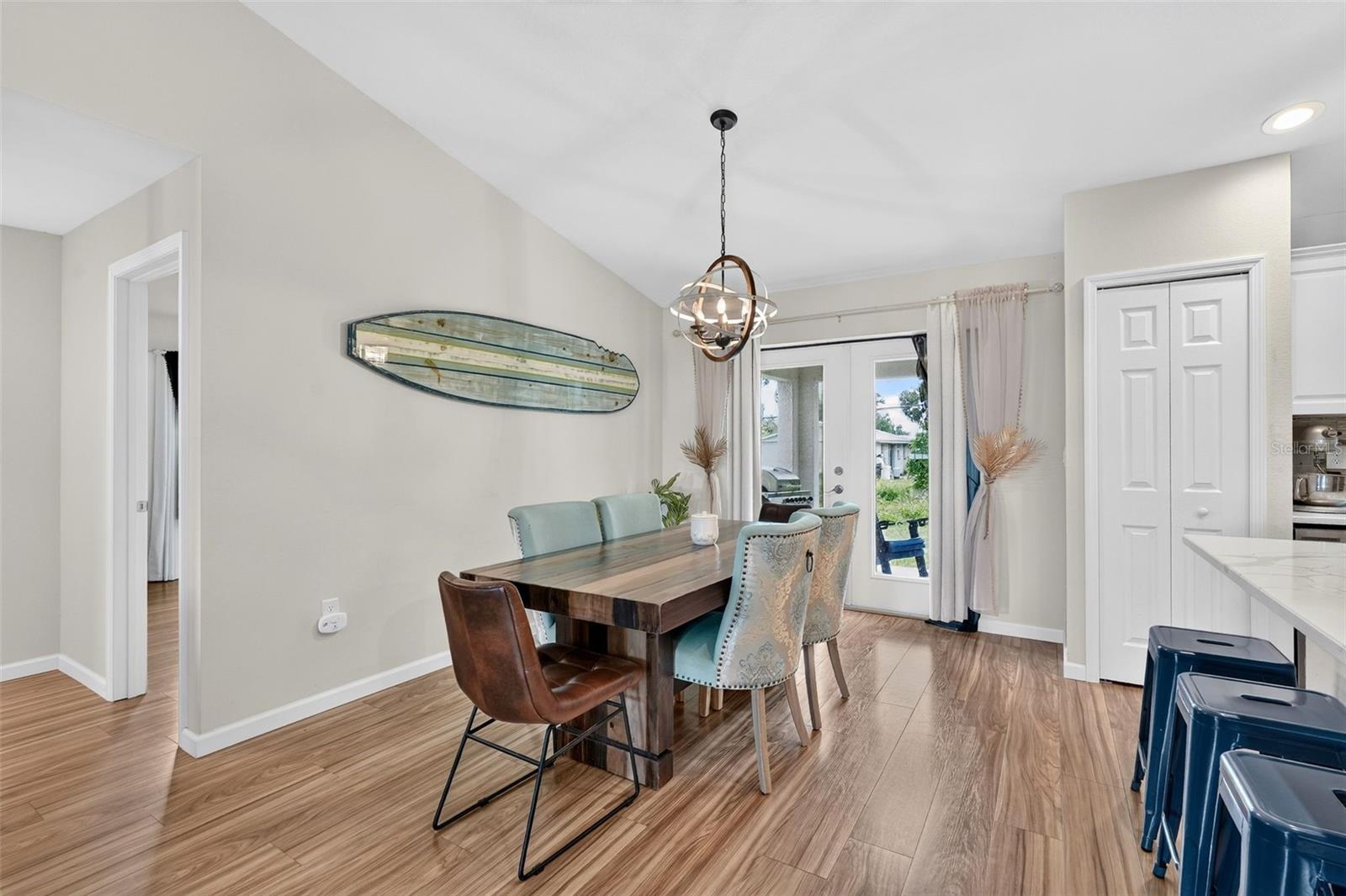 55 RUTGERS RD — photo 10