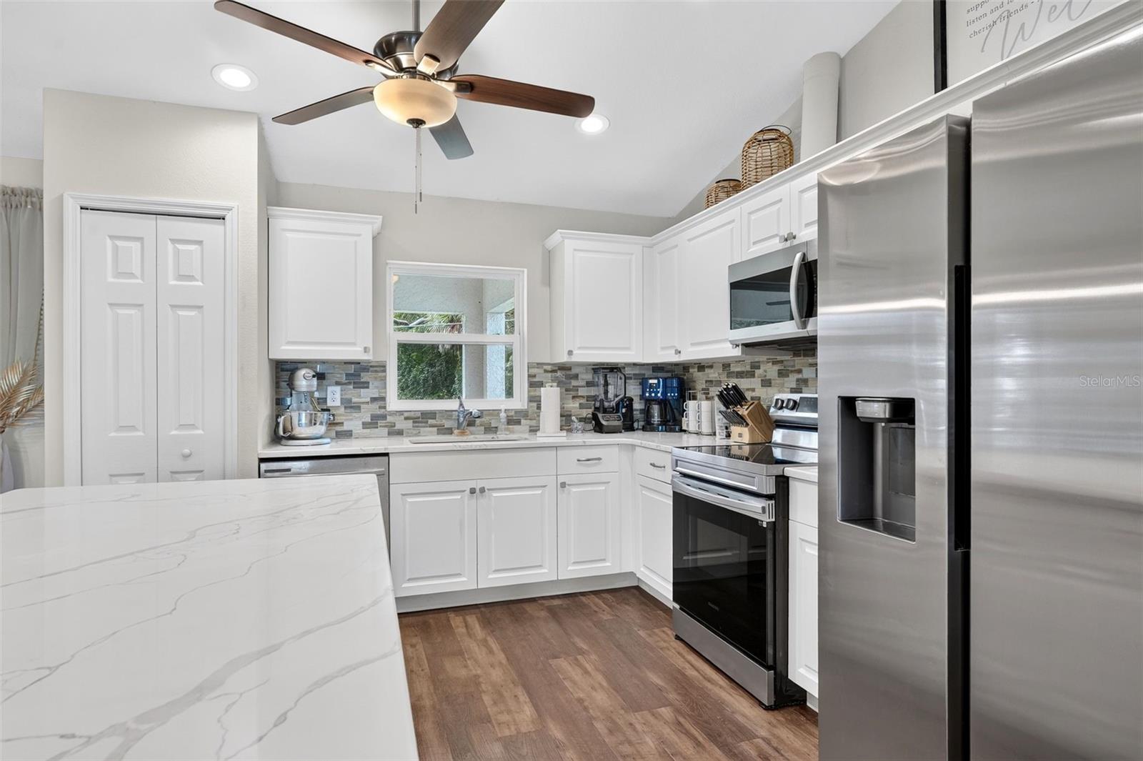 55 RUTGERS RD — photo 14