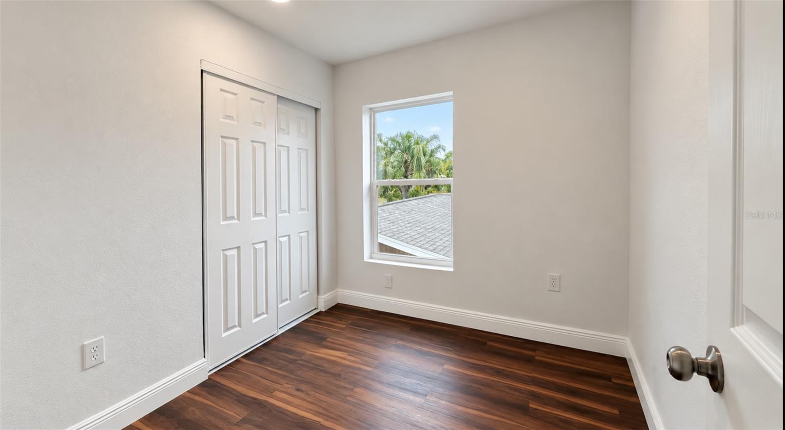 4615 AEGEAN AVE — photo 27