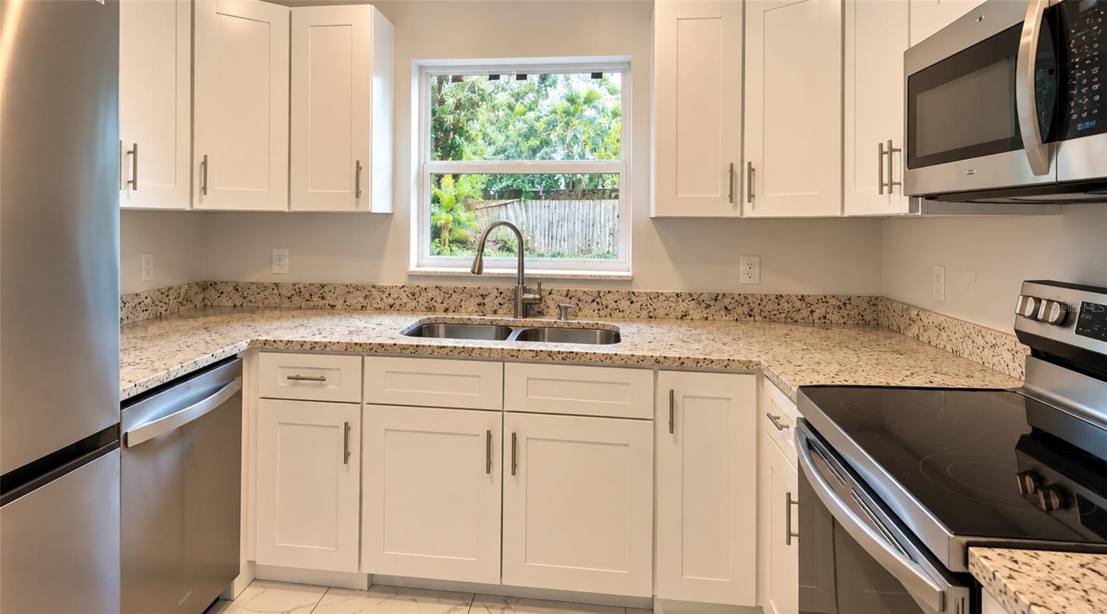 4615 AEGEAN AVE — photo 12