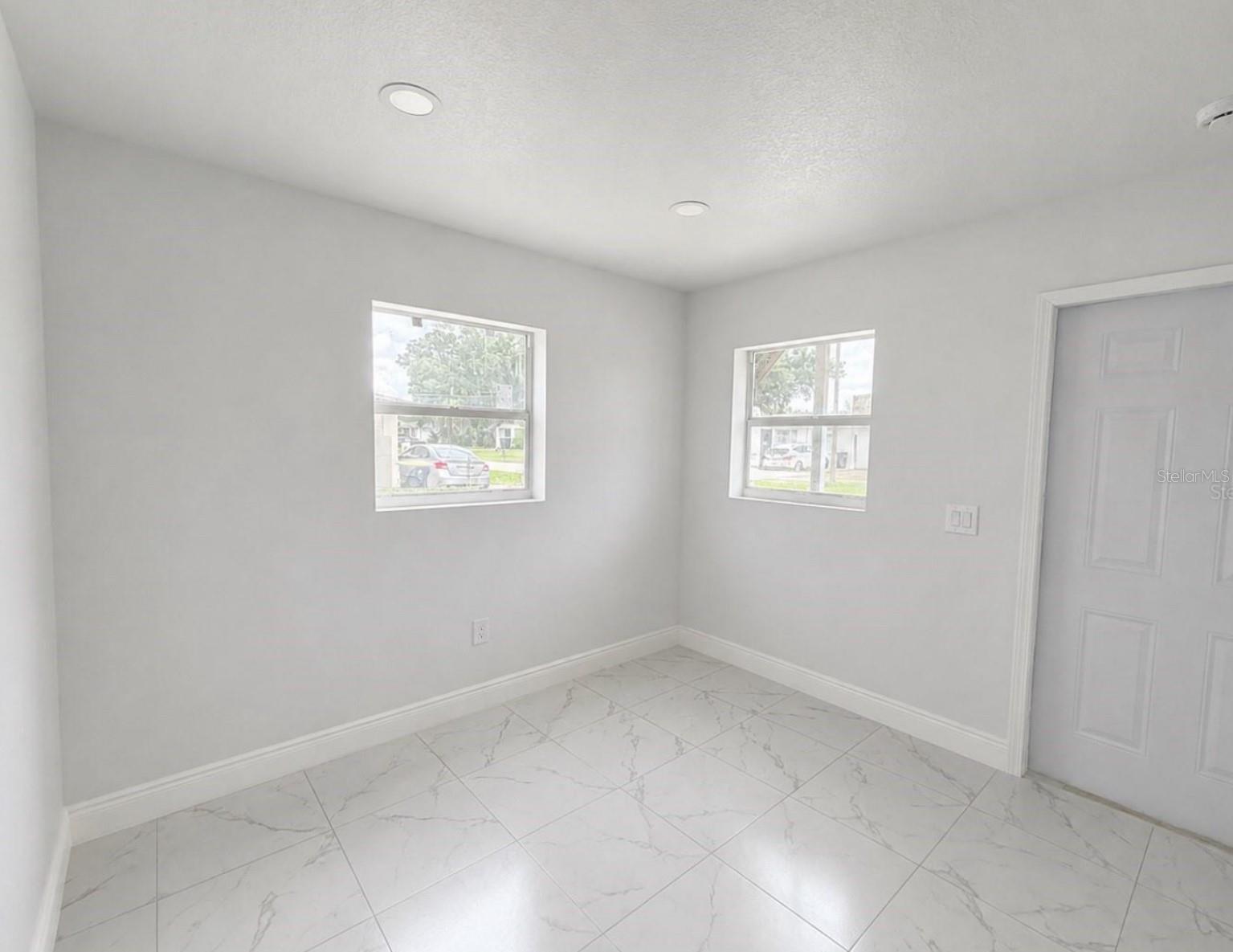 4615 AEGEAN AVE — photo 8