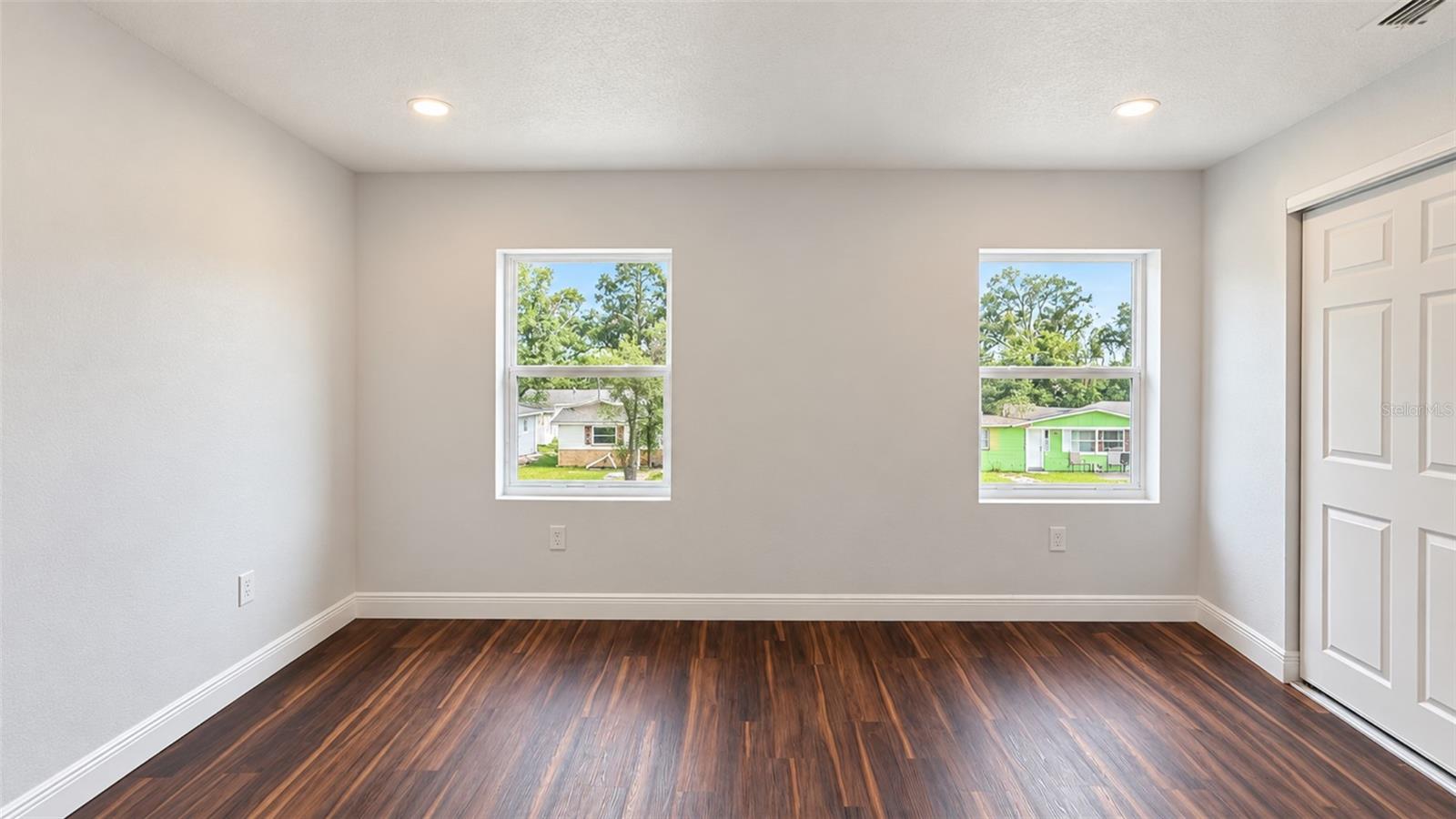4615 AEGEAN AVE — photo 25