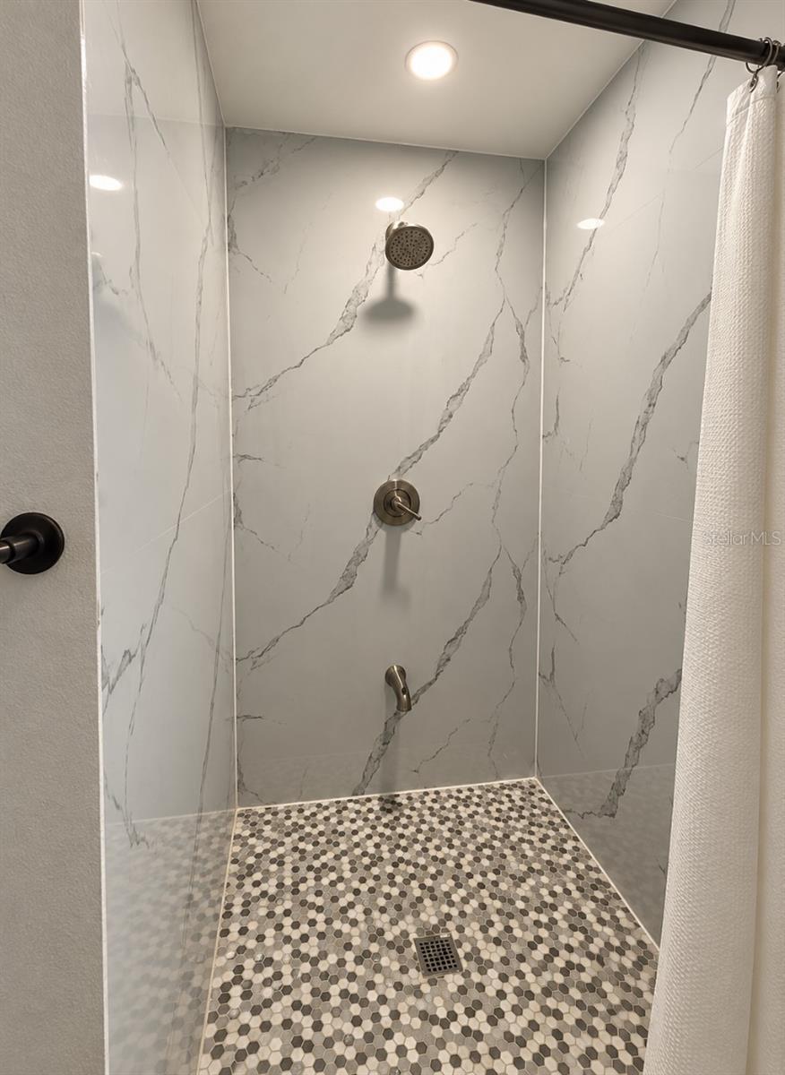 4615 AEGEAN AVE — photo 11
