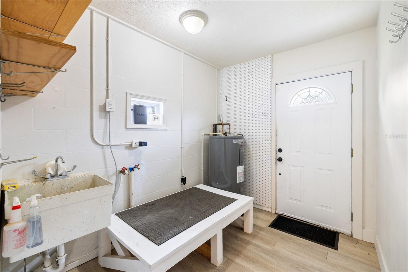 8212 SUNNY VALE PL — photo 38