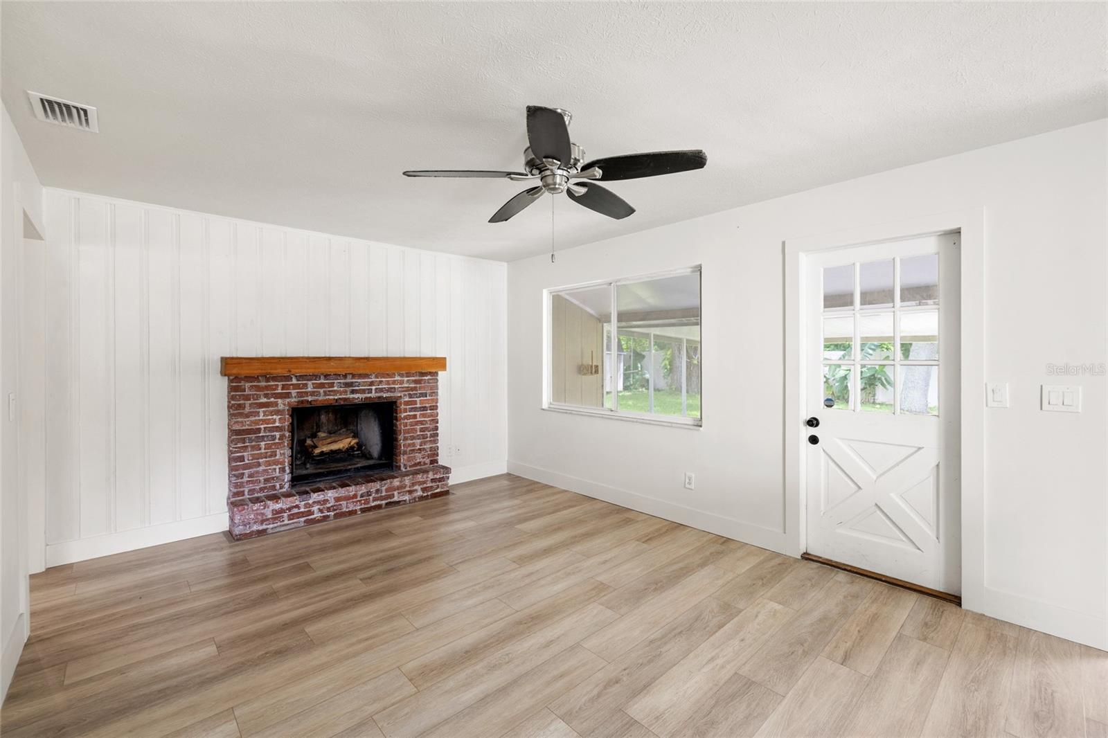 8212 SUNNY VALE PL — photo 13