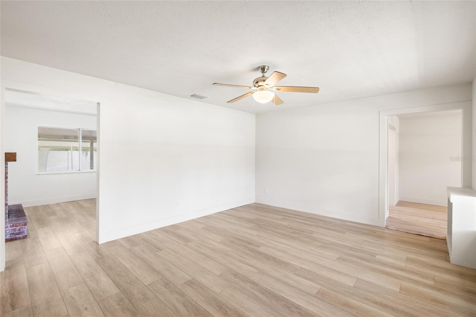 8212 SUNNY VALE PL — photo 9
