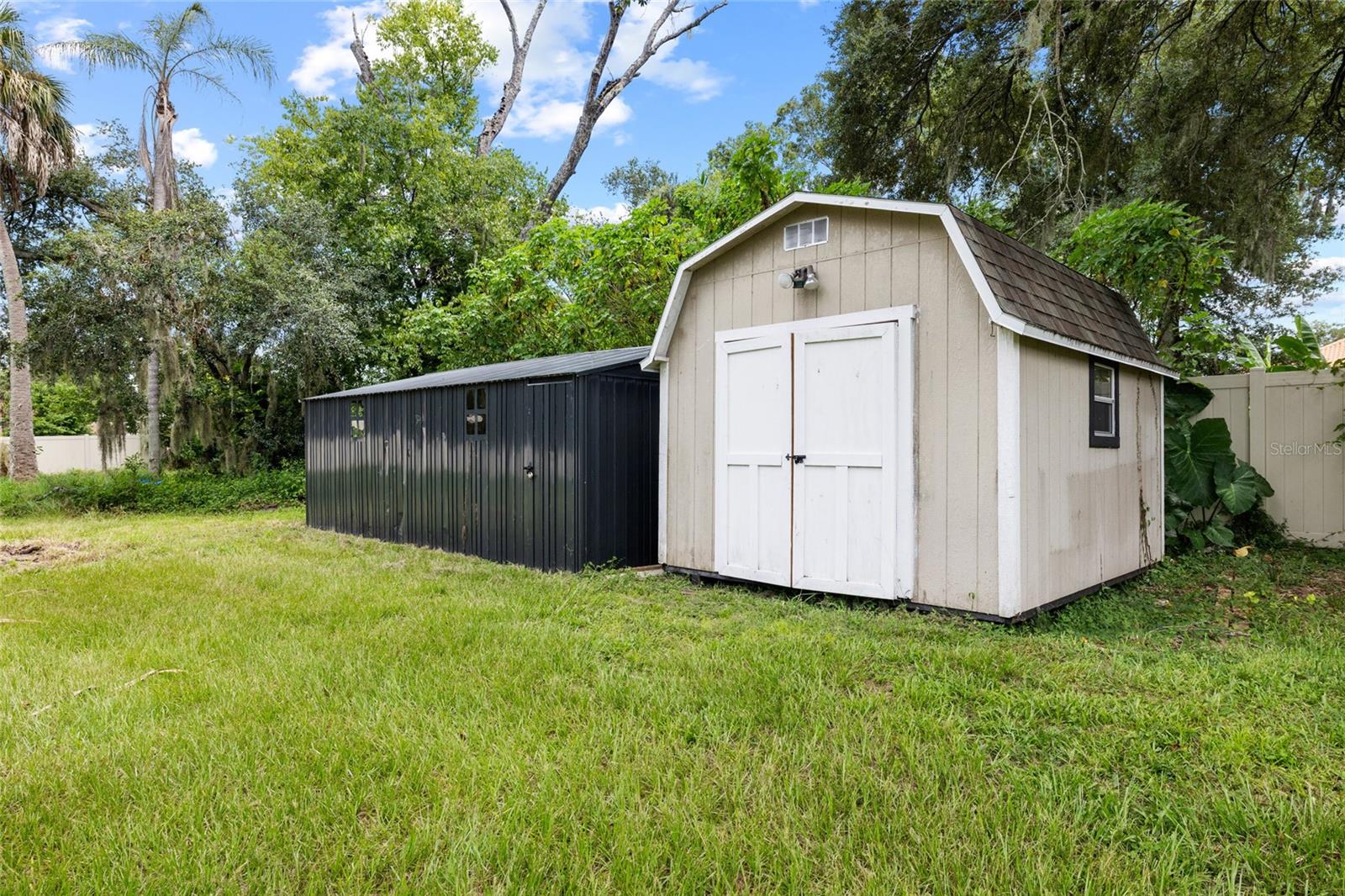 8212 SUNNY VALE PL — photo 44