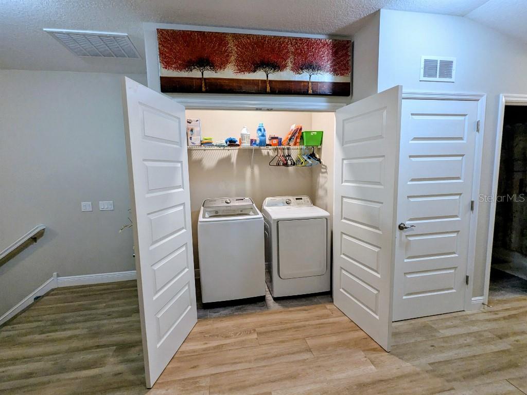 2454 FOGGY CREEK CIR — photo 25