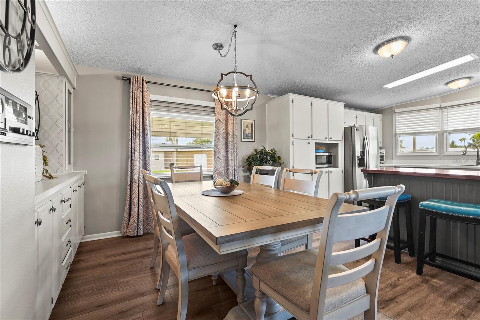8470 IMPERIAL CIR — photo 12