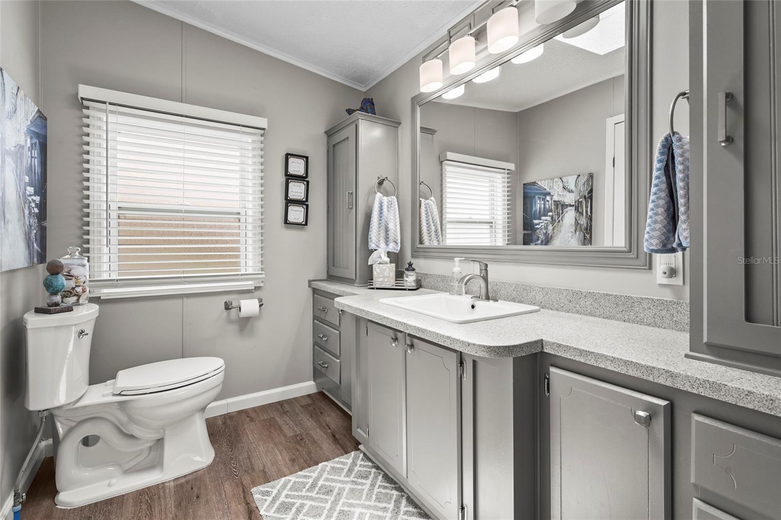 8470 IMPERIAL CIR — photo 20