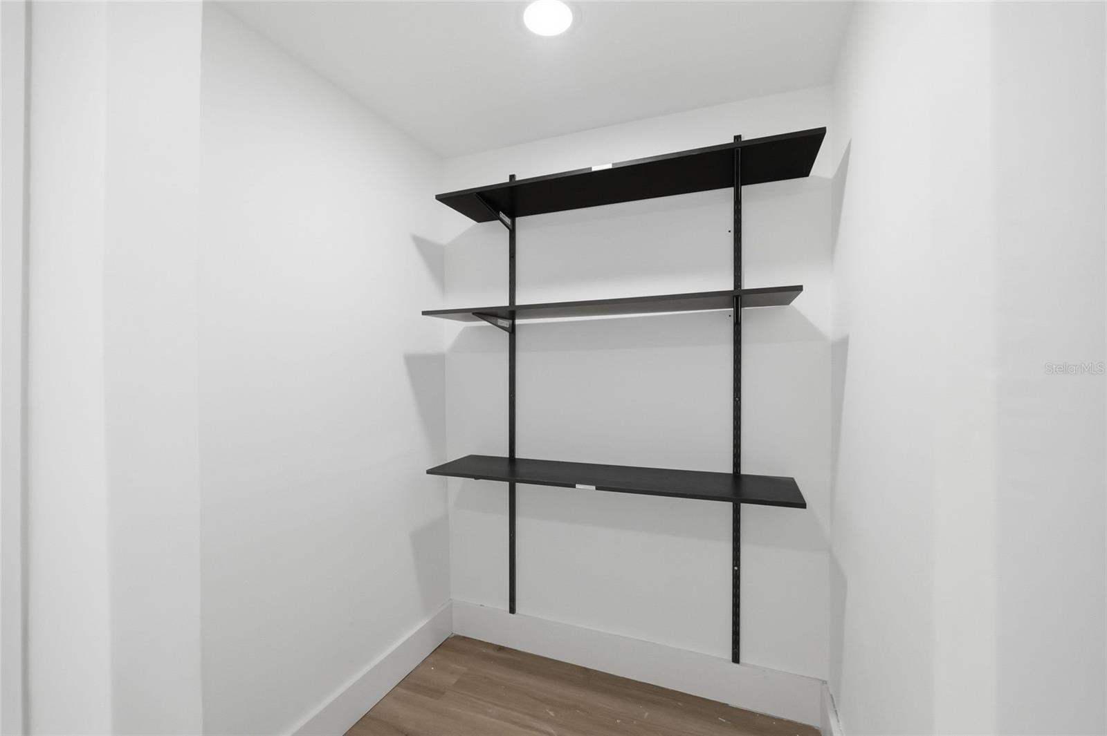 2120 W NASSAU ST — photo 14