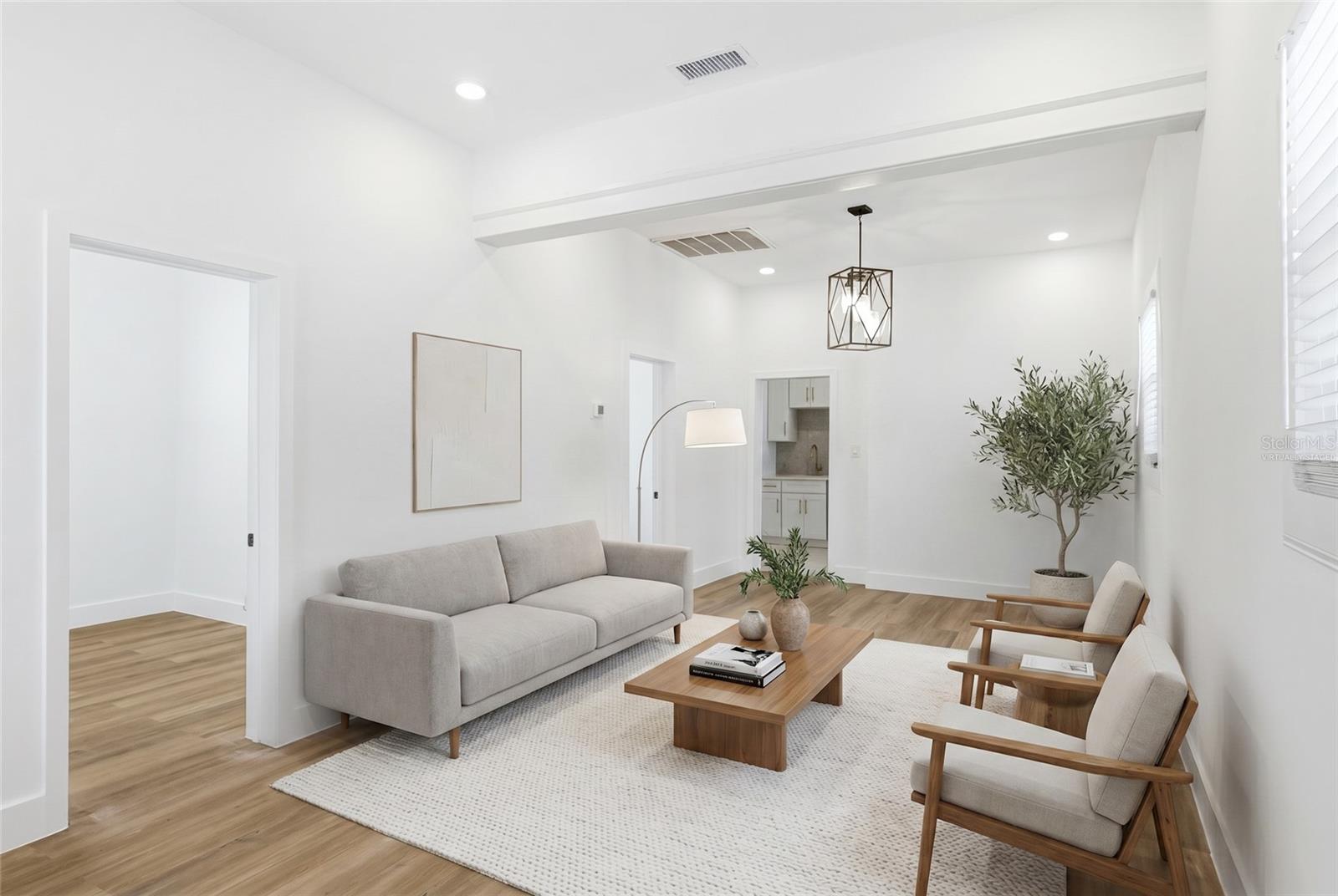 2120 W NASSAU ST — photo 6