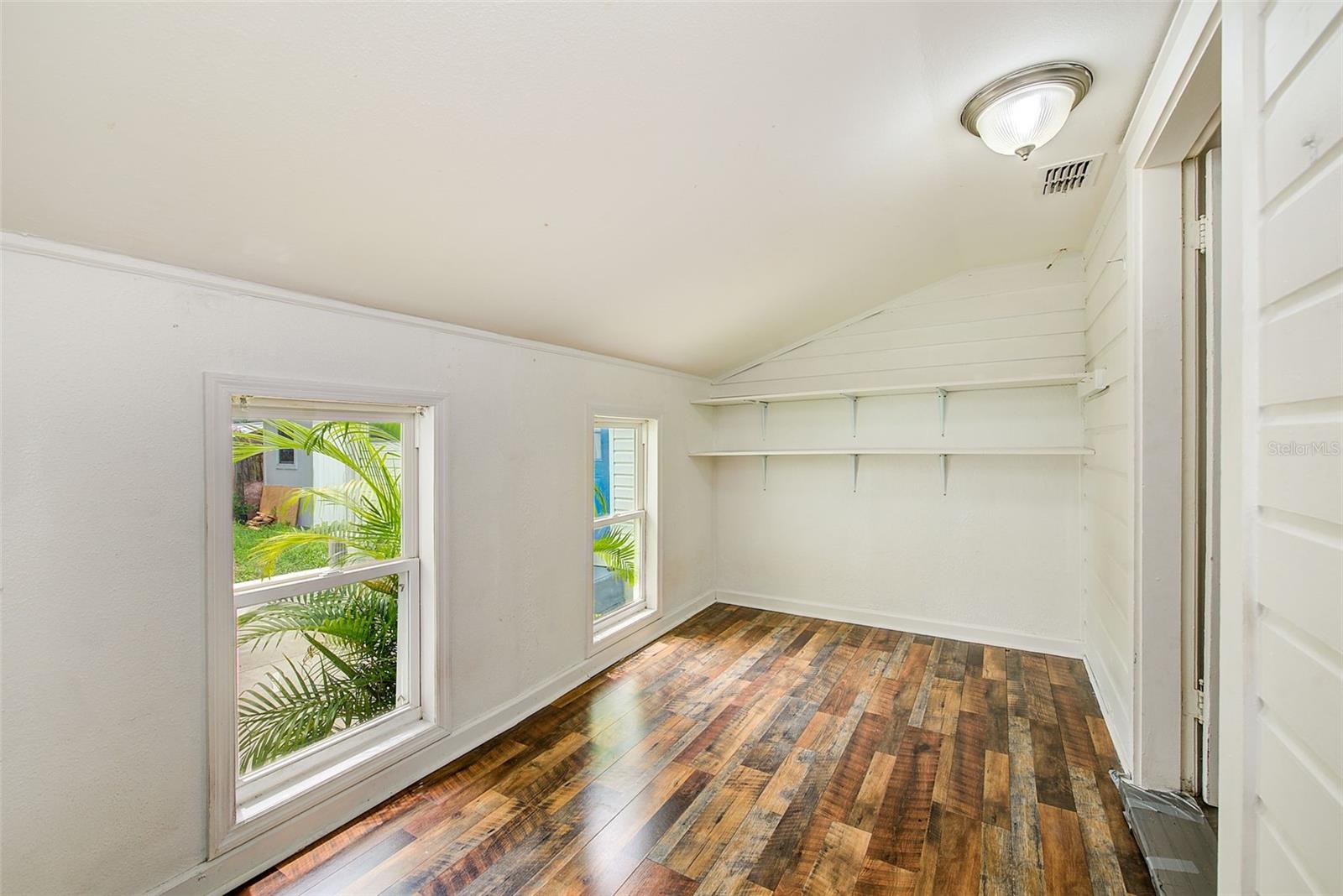 1929 SPRINGTIME AVE — photo 23