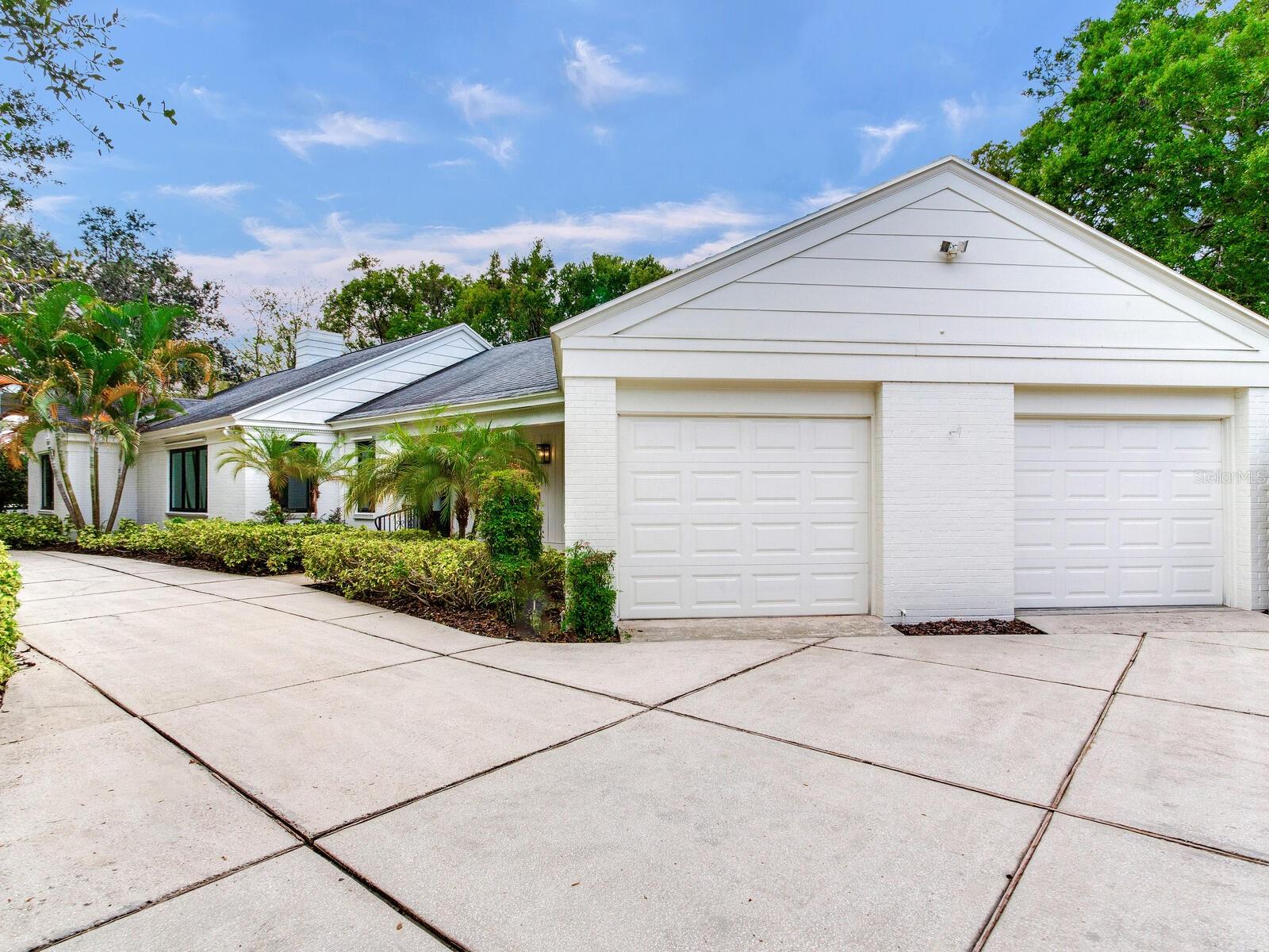 3401 S ALMERIA AVE — photo 6