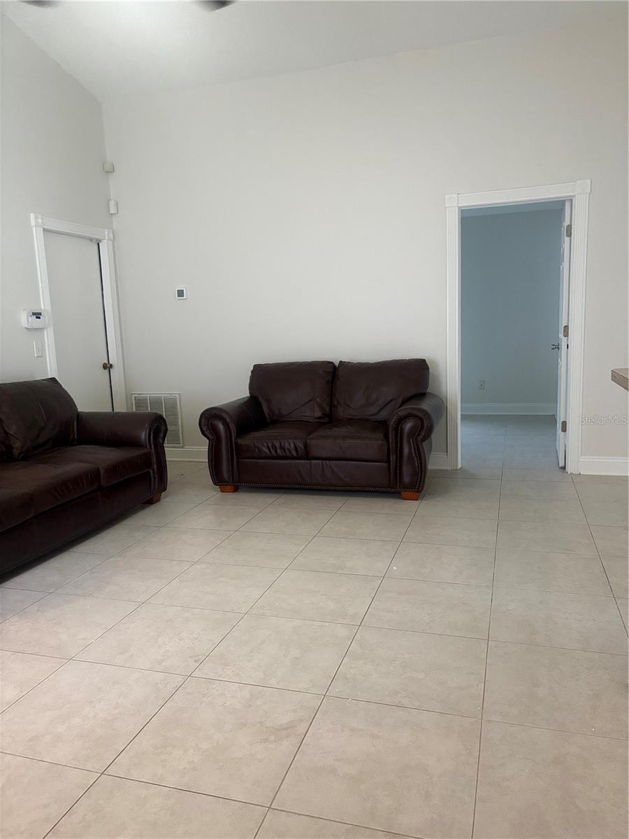 22718 SAINT THOMAS CIR — photo 16