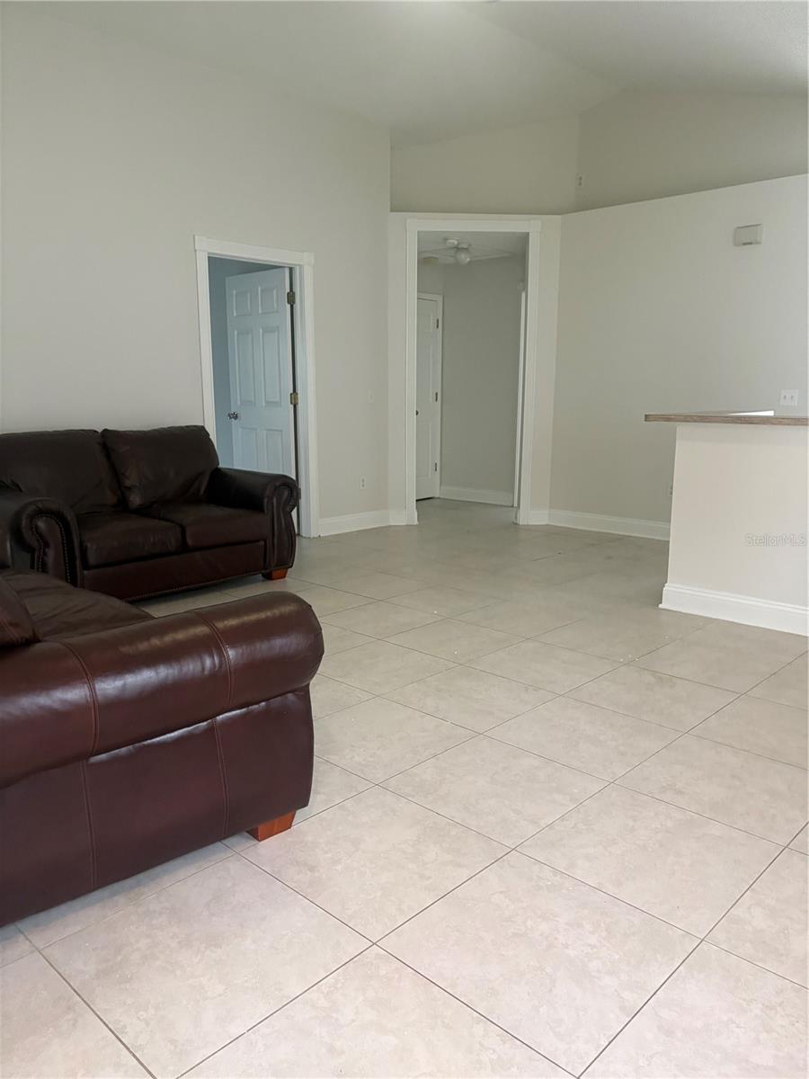 22718 SAINT THOMAS CIR — photo 14