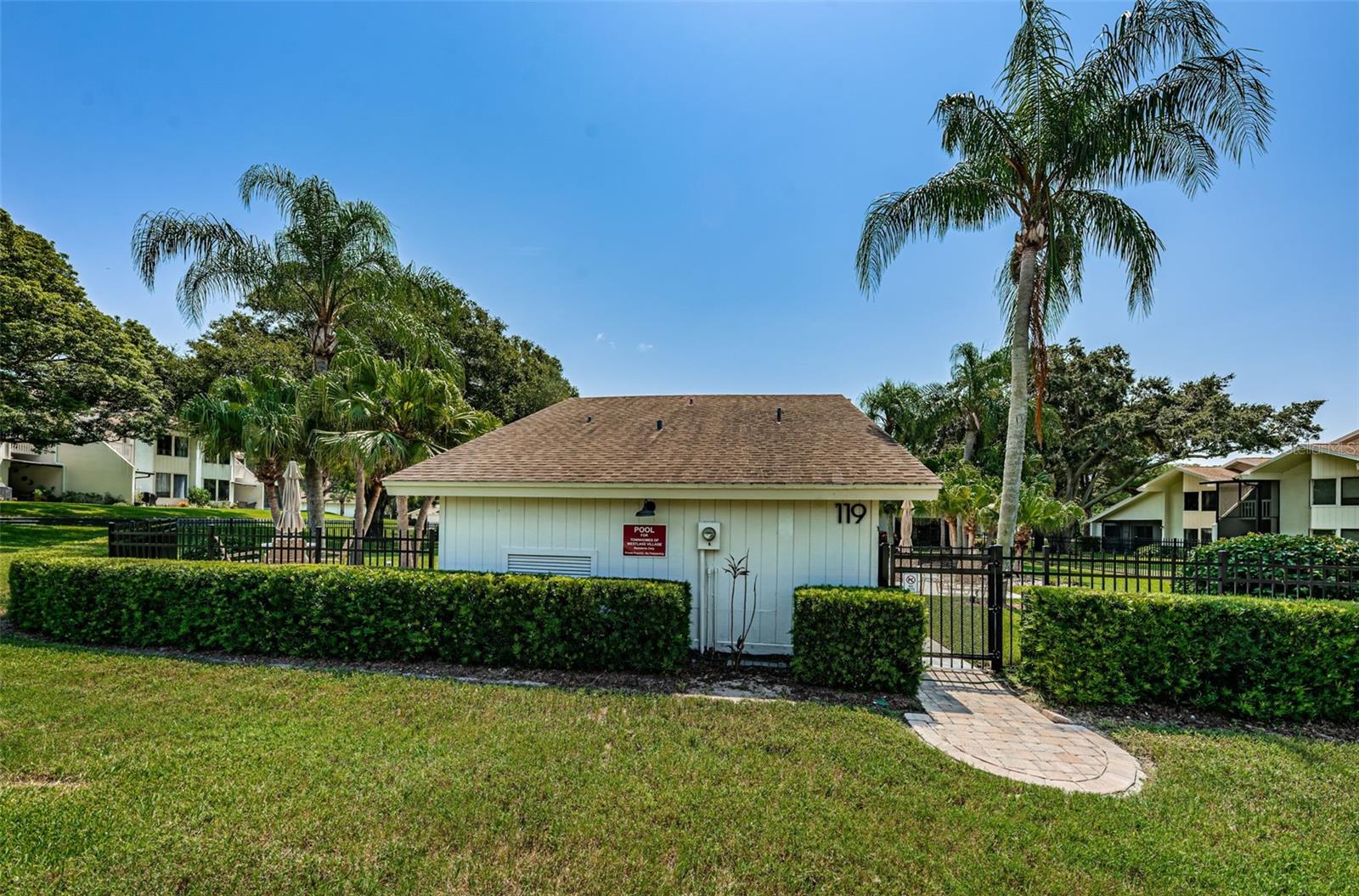 492 LAKEVIEW DR #40 — photo 45