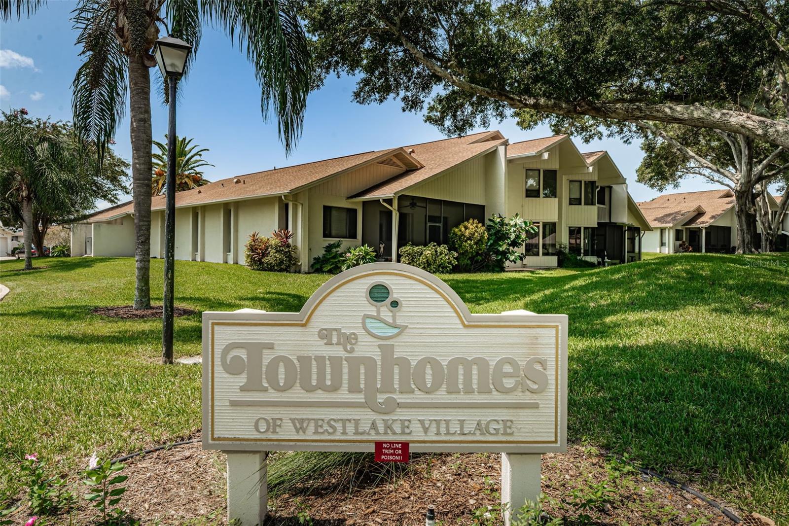 492 LAKEVIEW DR #40 — photo 42