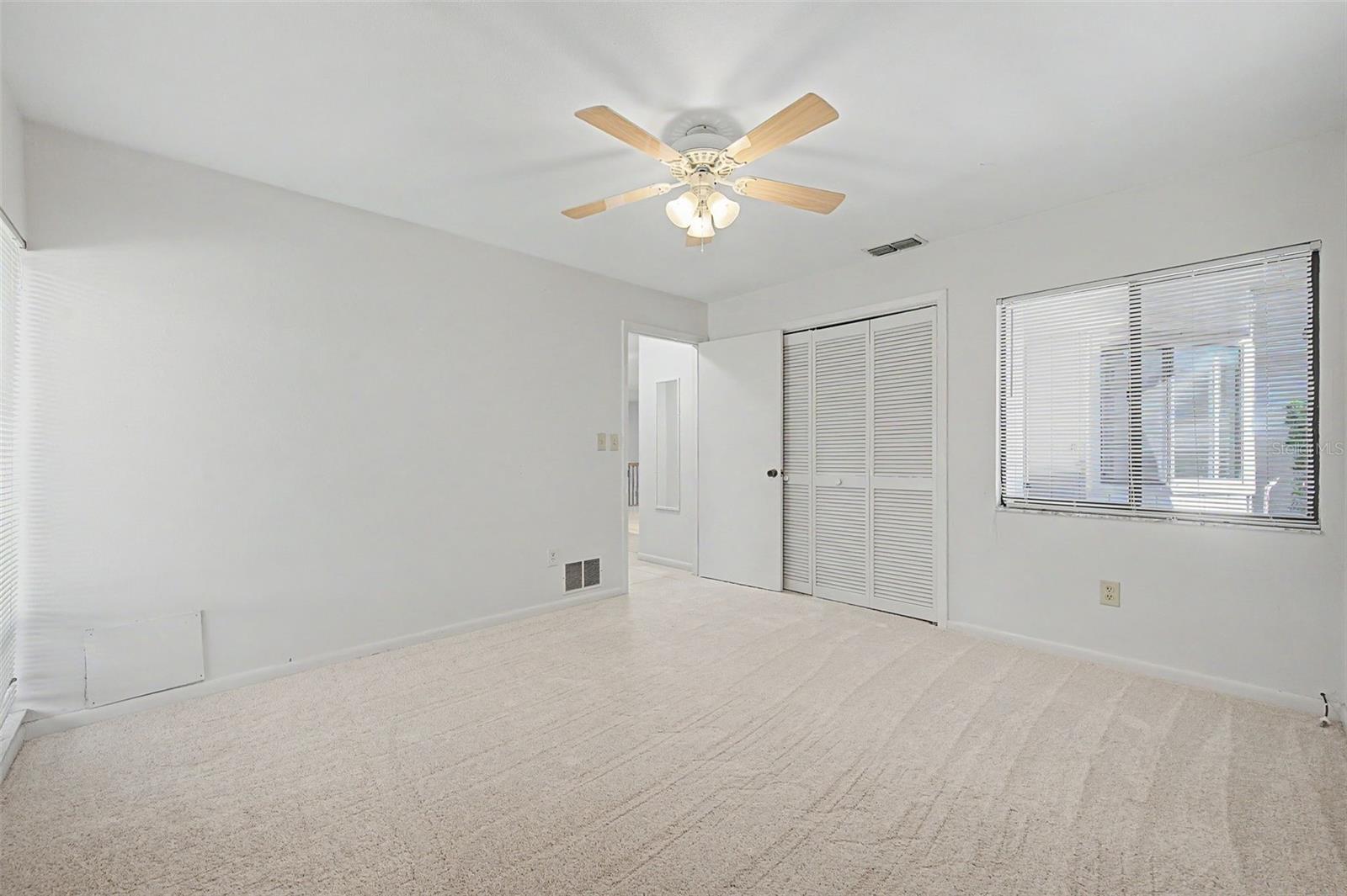 492 LAKEVIEW DR #40 — photo 26