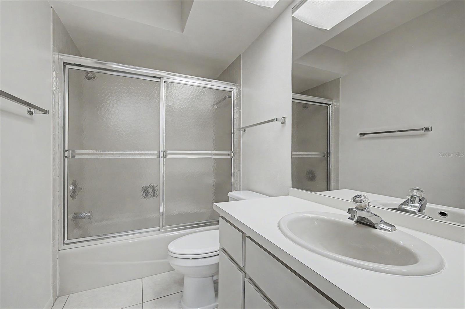 492 LAKEVIEW DR #40 — photo 27
