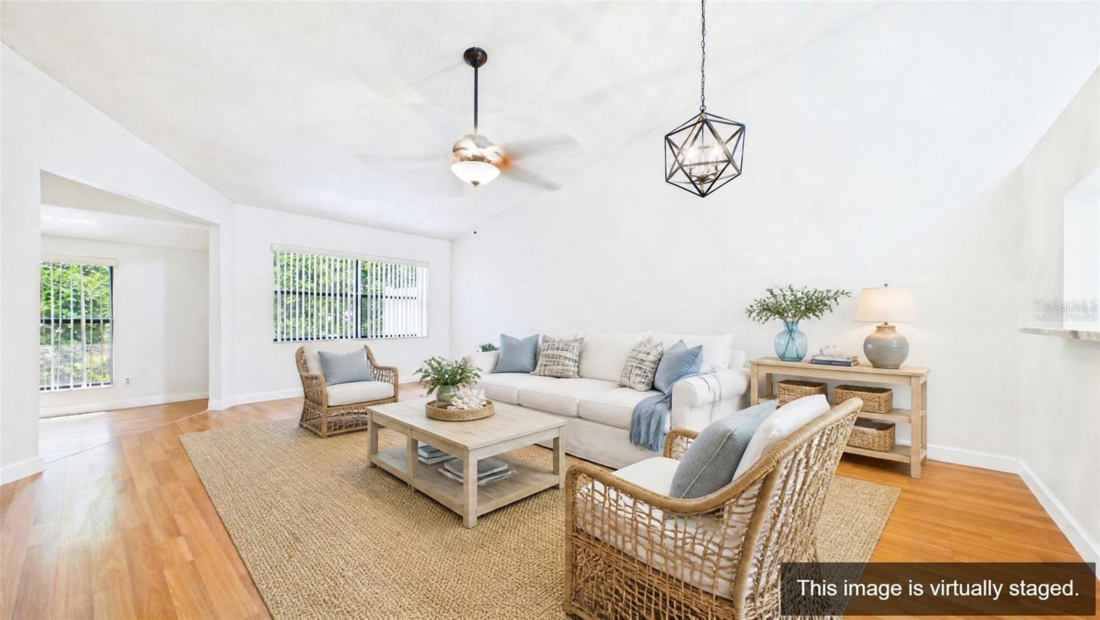 1539 REBECCA LN — photo 2