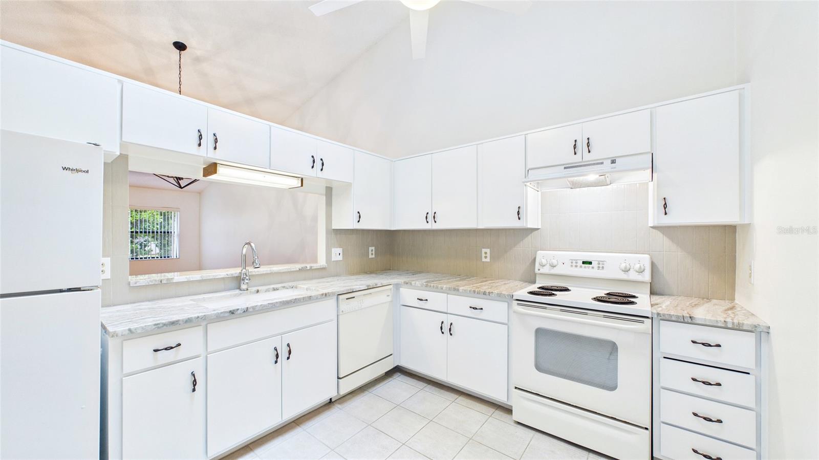 1539 REBECCA LN — photo 5
